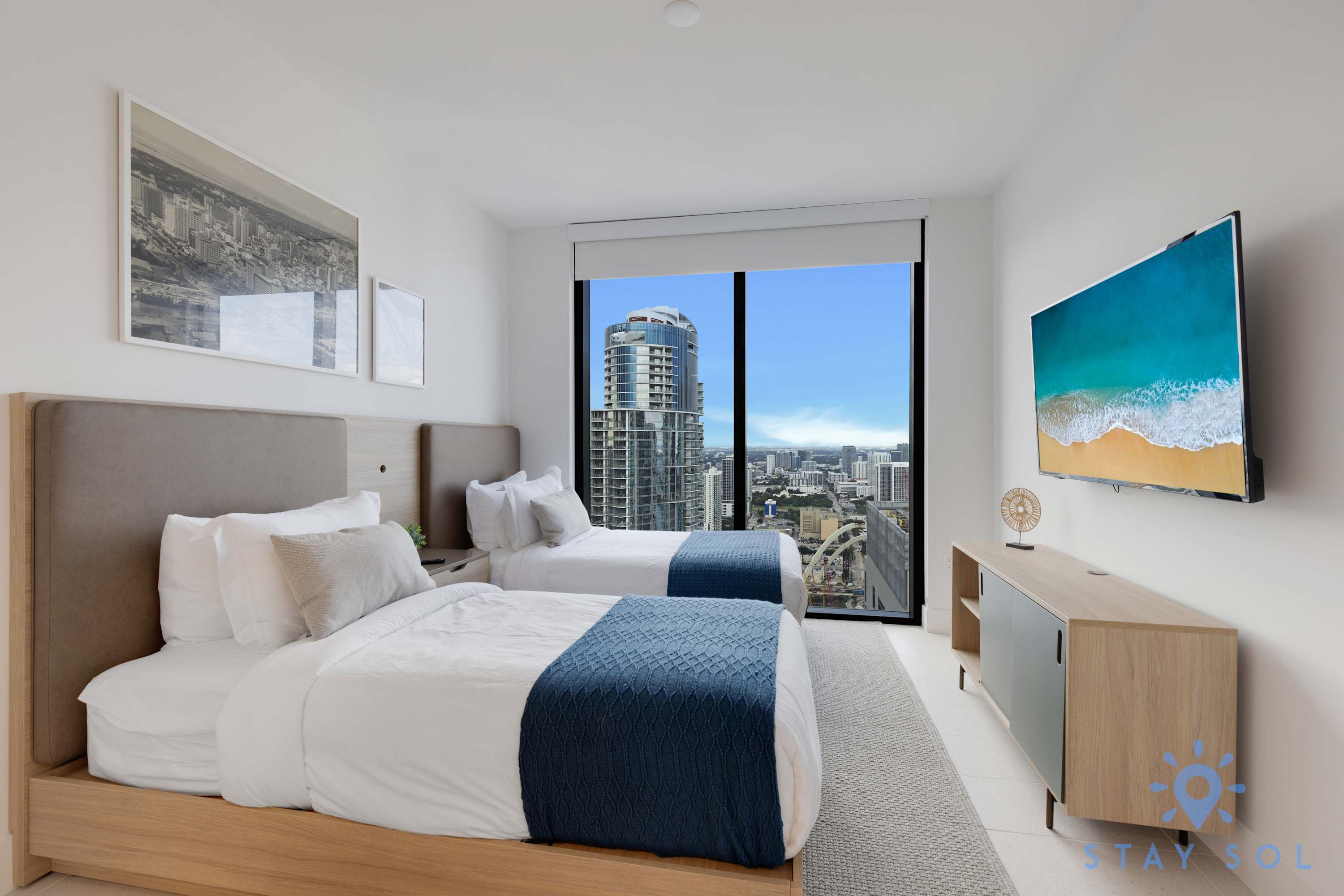3BR Apartment with Pool, Gym and Views
