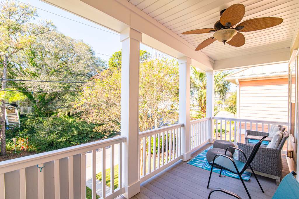 Aloha Breeze Pet Friendly House Near Beach