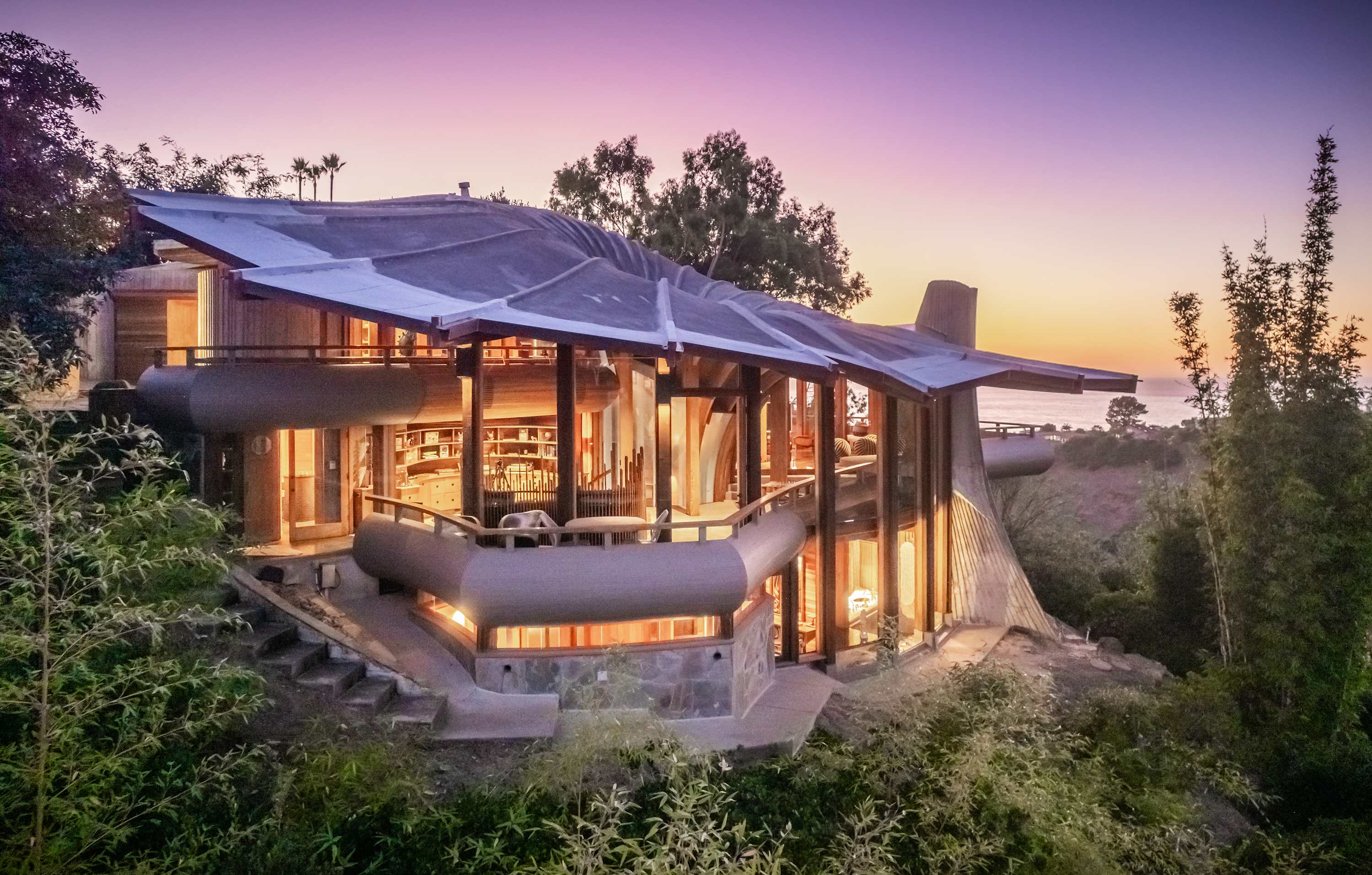 The Lotus House -Iconic La Jolla Home- Ocean Views | San Diego