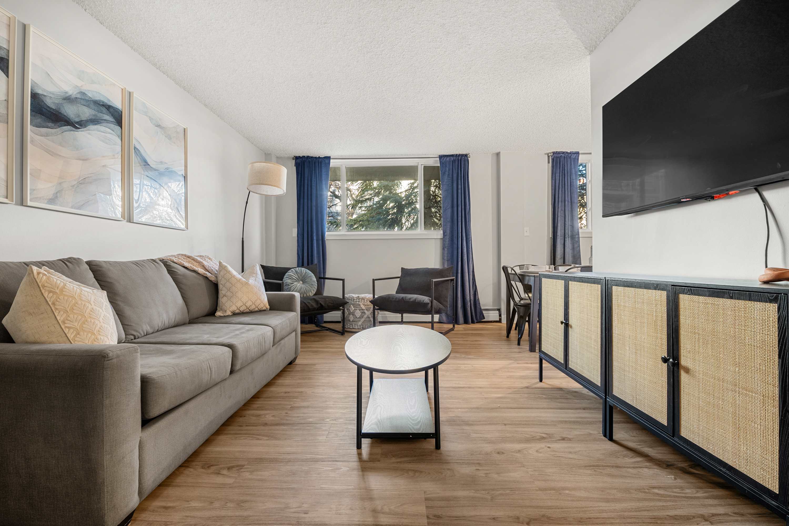 The Abstract | 3 Bedroom Suite Downtown! Sleeps 8 — Calgary, Alberta — vacation rental