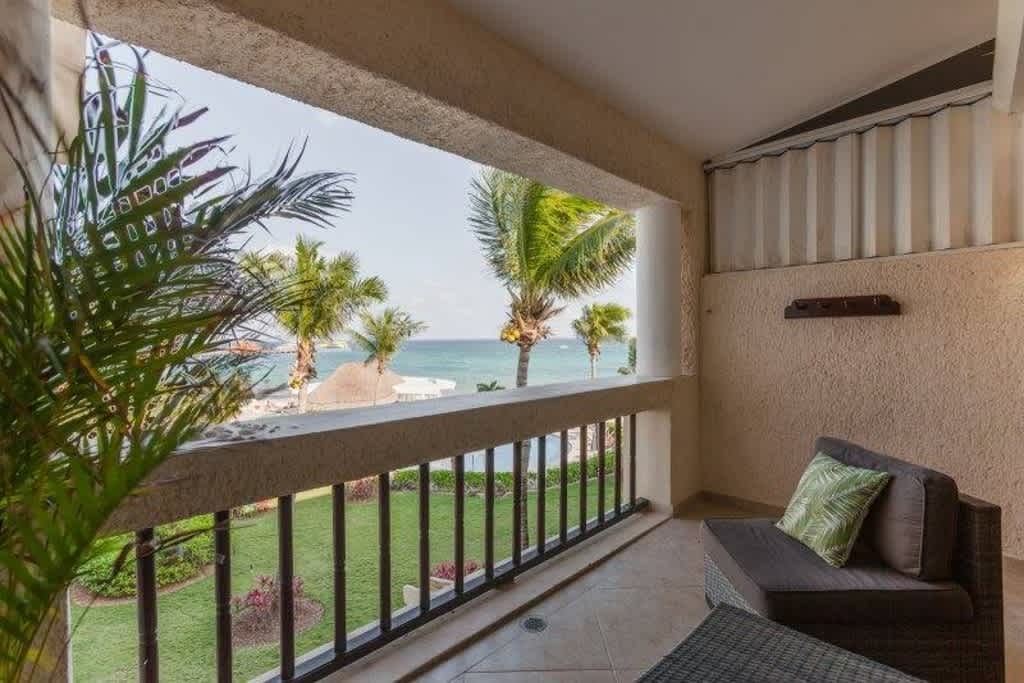 Beachfront Condo in Playacar Stunning Ocean Views 7204