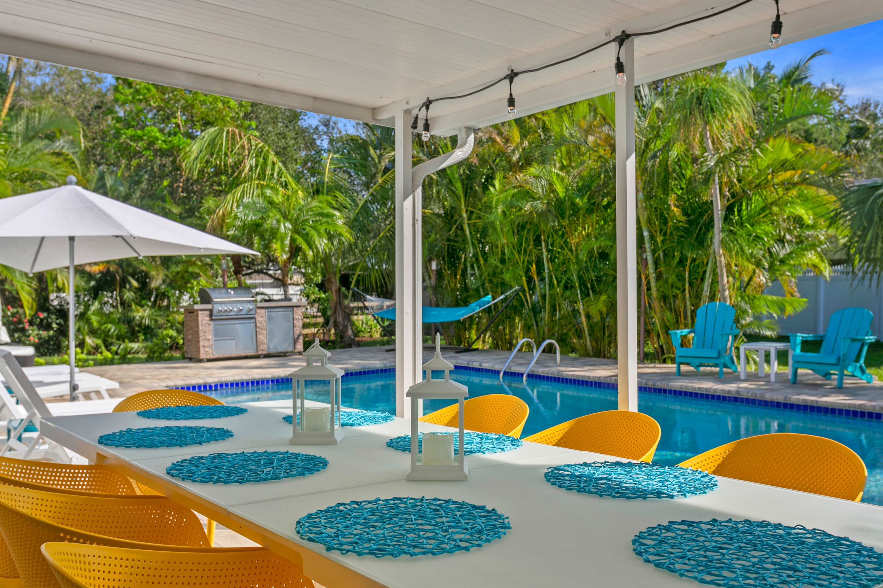 Free Heated Pool, Game Room, 12 Min to AMI Beach — Bradenton, FL — vacation rental