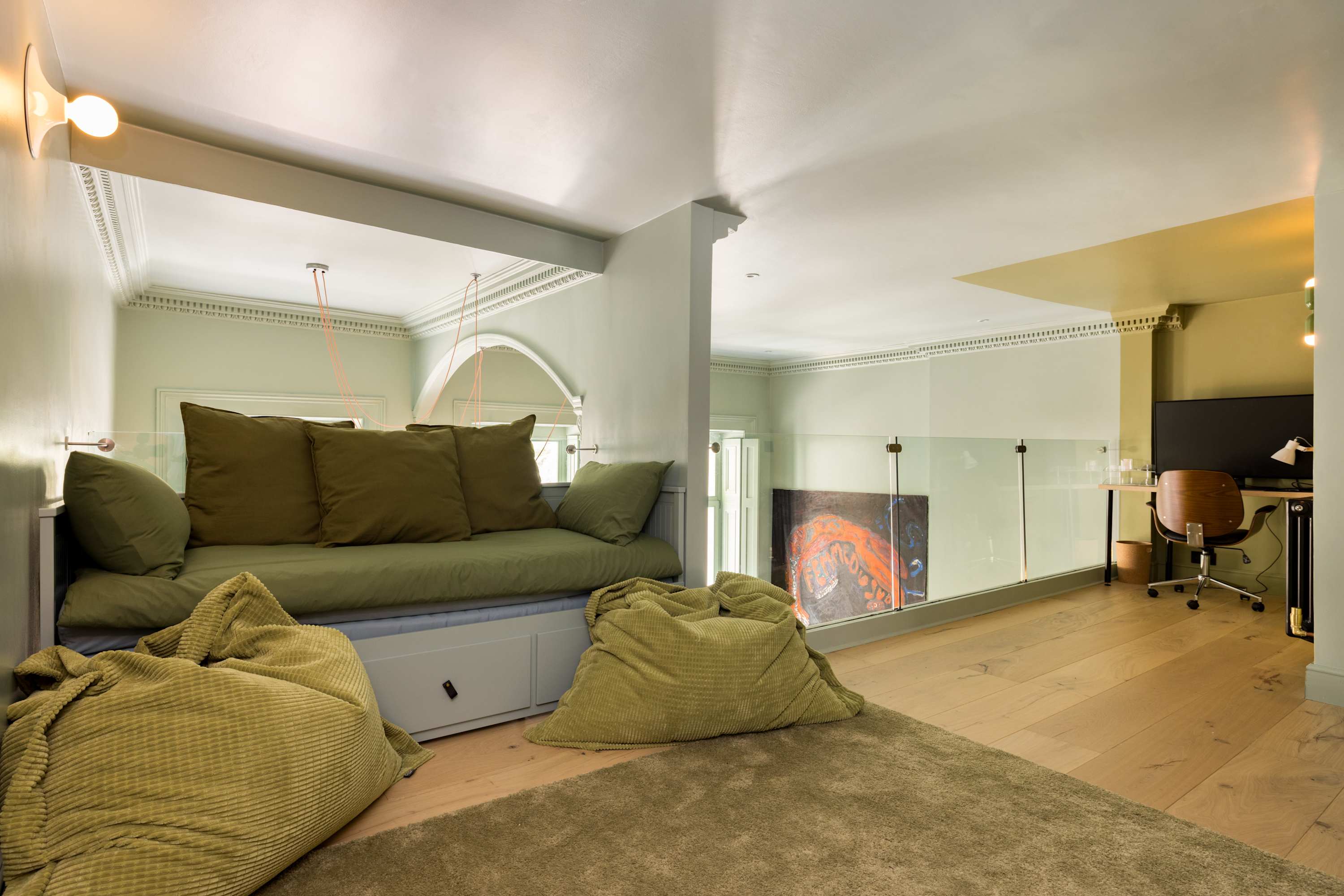 Beautiful Paddington Loft-Style Apartment in Westbourne Terrace 12 W2 3UW - Property image 20 - VivreStays