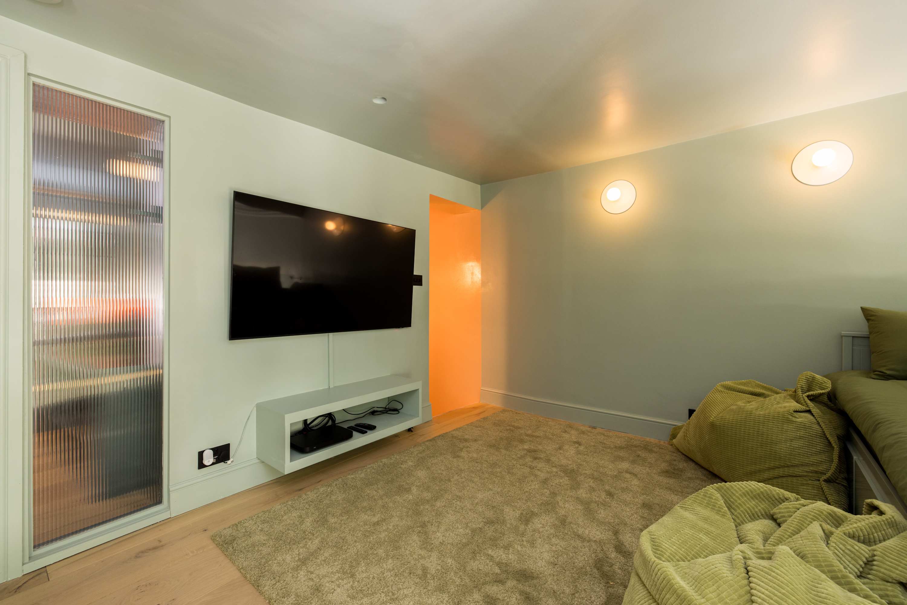 Beautiful Paddington Loft-Style Apartment in Westbourne Terrace 12 W2 3UW - Property image 23 - VivreStays