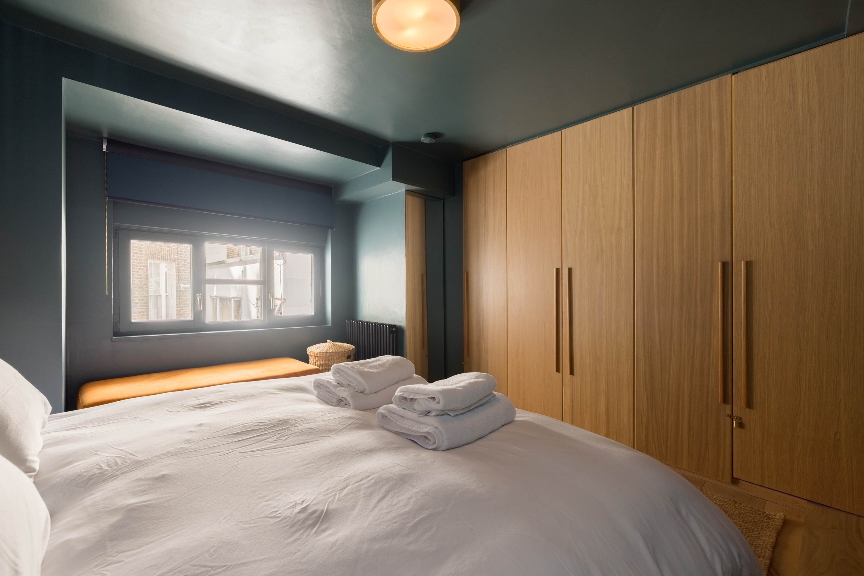 Beautiful Paddington Loft-Style Apartment in Westbourne Terrace 12 W2 3UW - Property image 27 - VivreStays