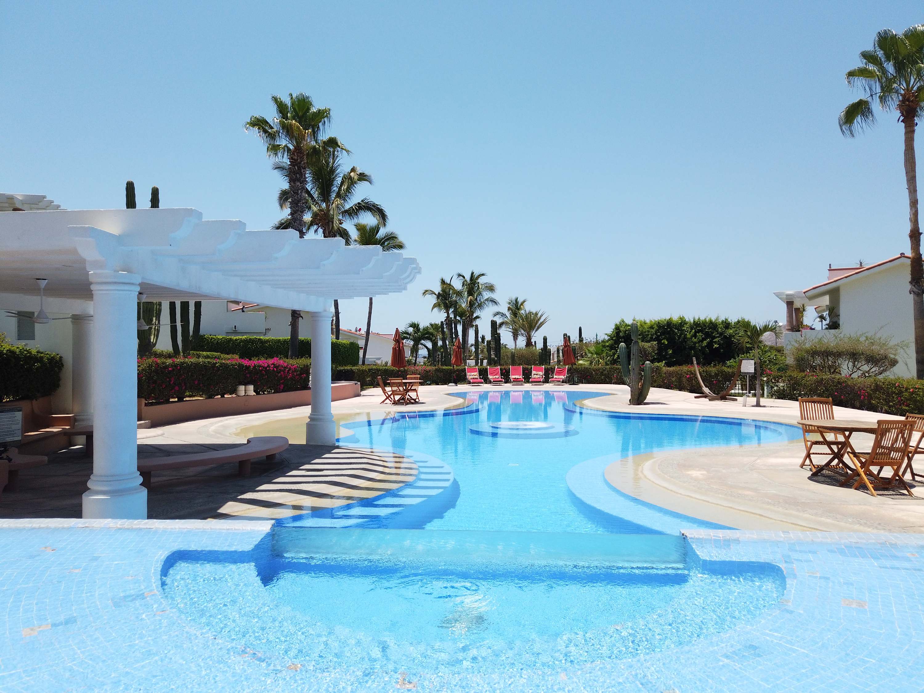 Luxurious Villa with Private Hot Tub, Ocean Views Family-Friendly 3BR 1.6 km walking to beach — El Tezal, Baja California Sur — vacation rental