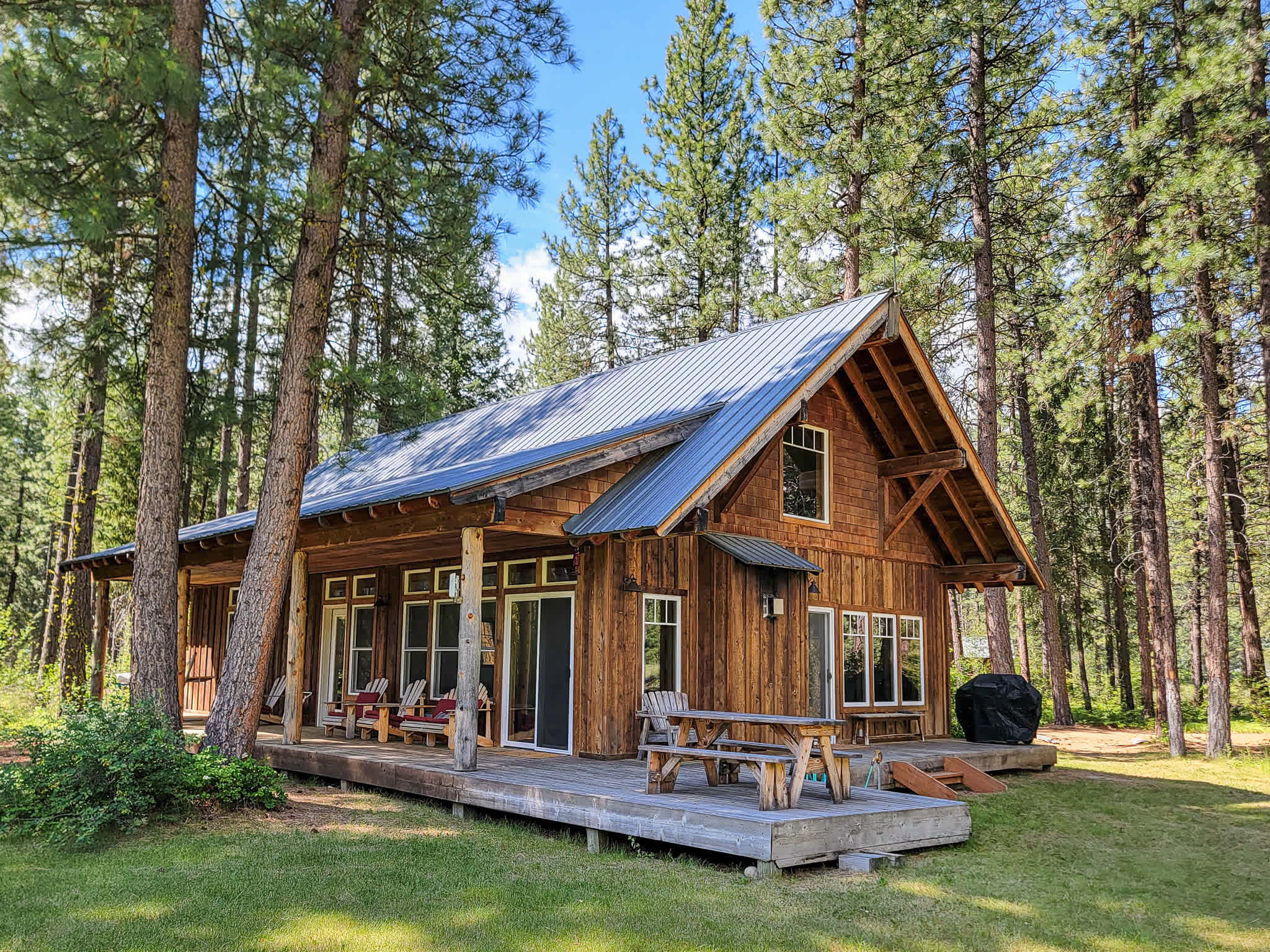 Three Girls Cabin - meadow side cabin in Mazama — Mazama, WA — vacation rental
