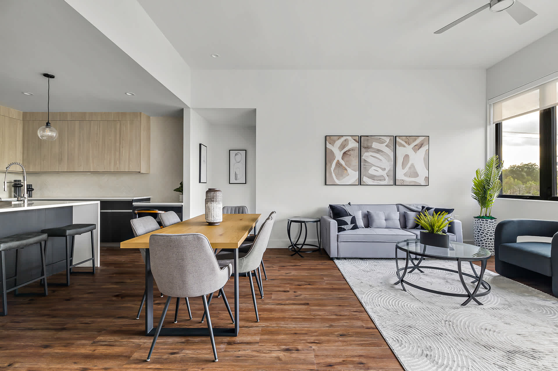 Upstay Newly Renovated Modern Apartment near SoCo 6