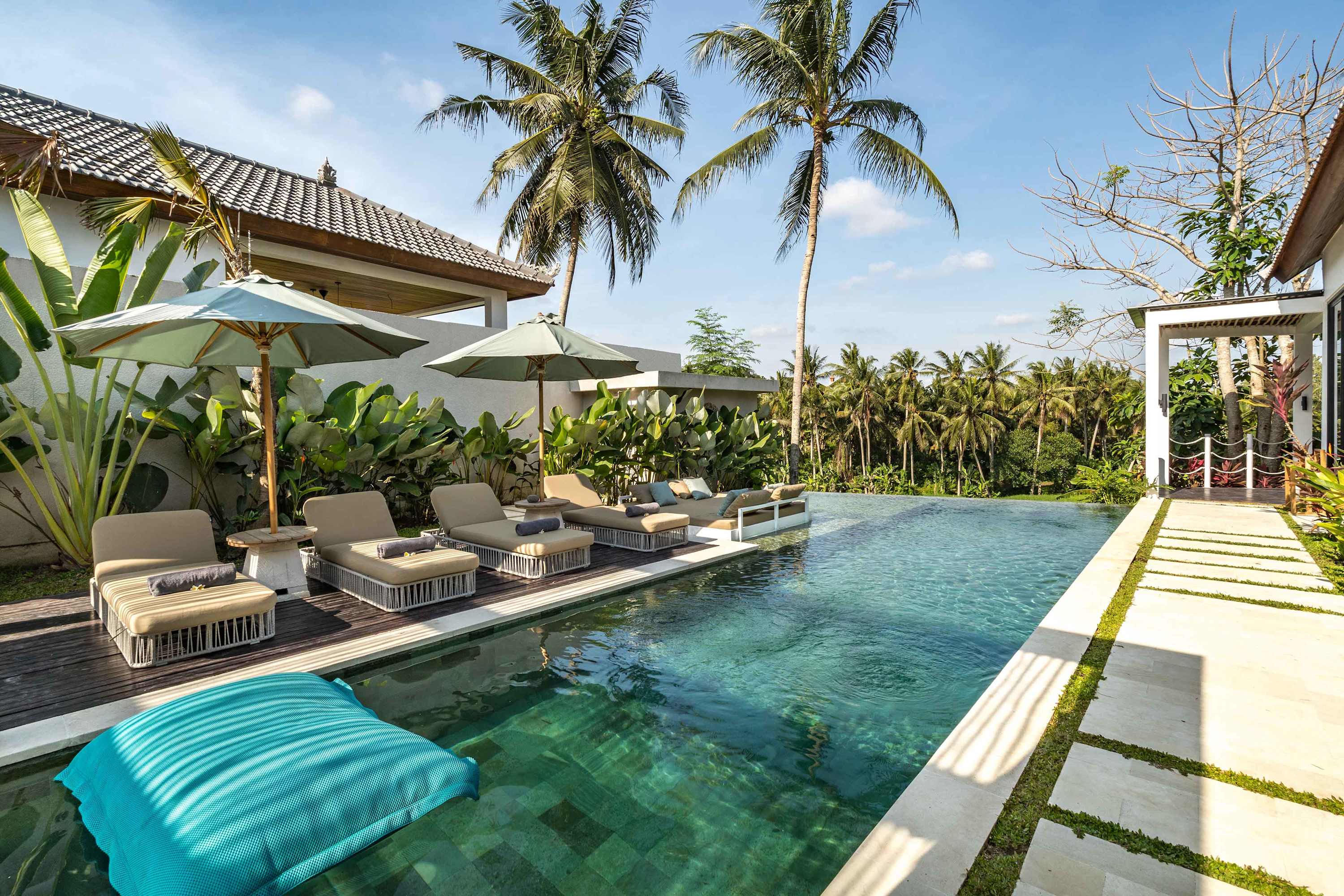 Villa Nwantiti: 4BR w/ Yoga Shala & Infinity Pool — Ubud, Bali — vacation rental