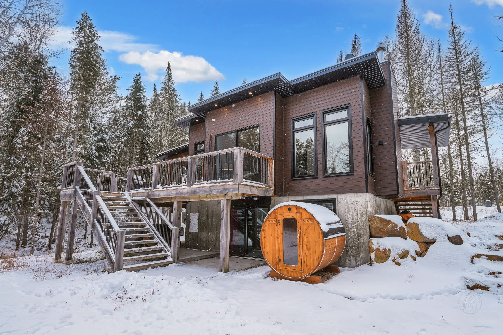 Chalet image 44