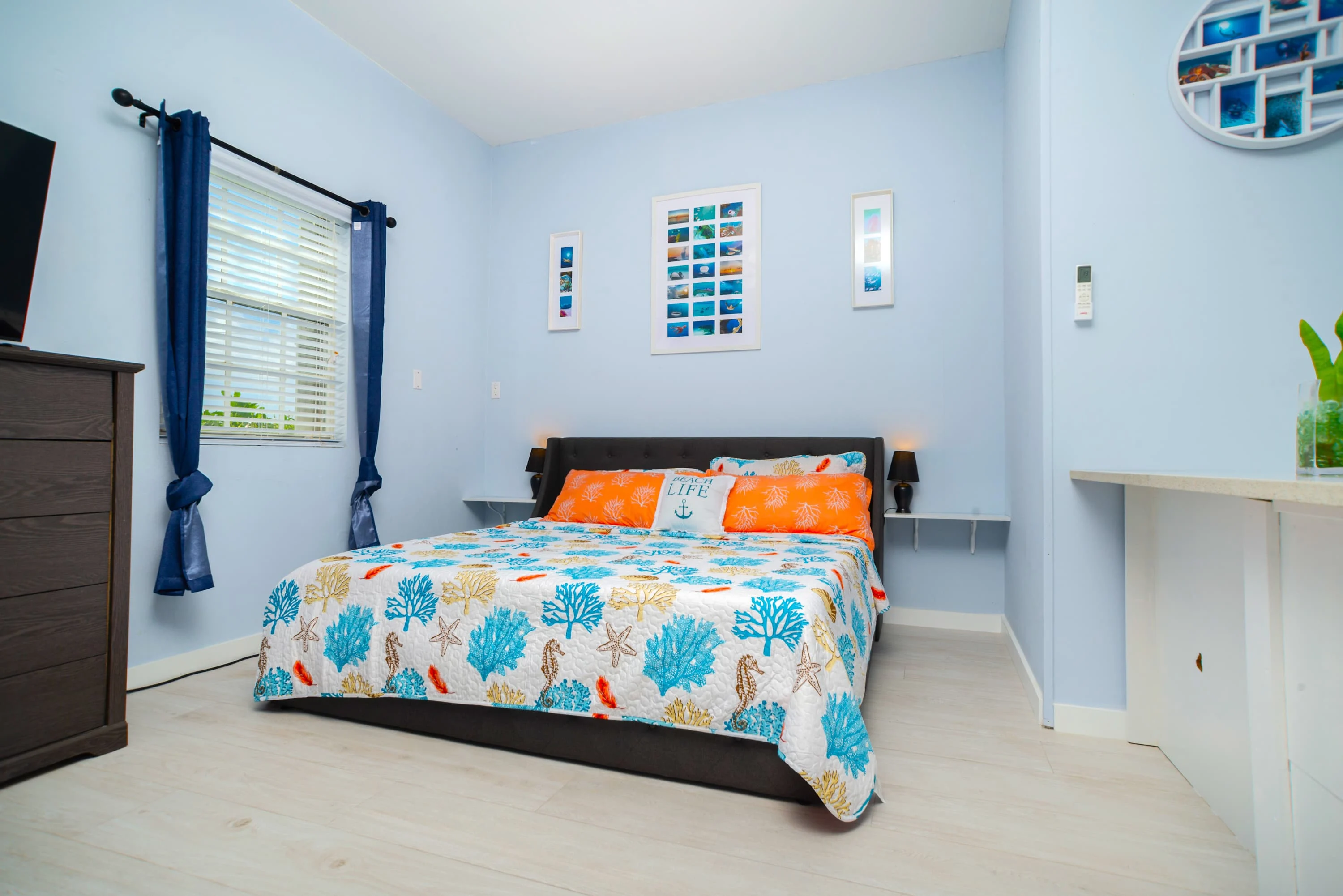 Lovely Studio Apt Near Ocean w/ Private Deck + BBQ