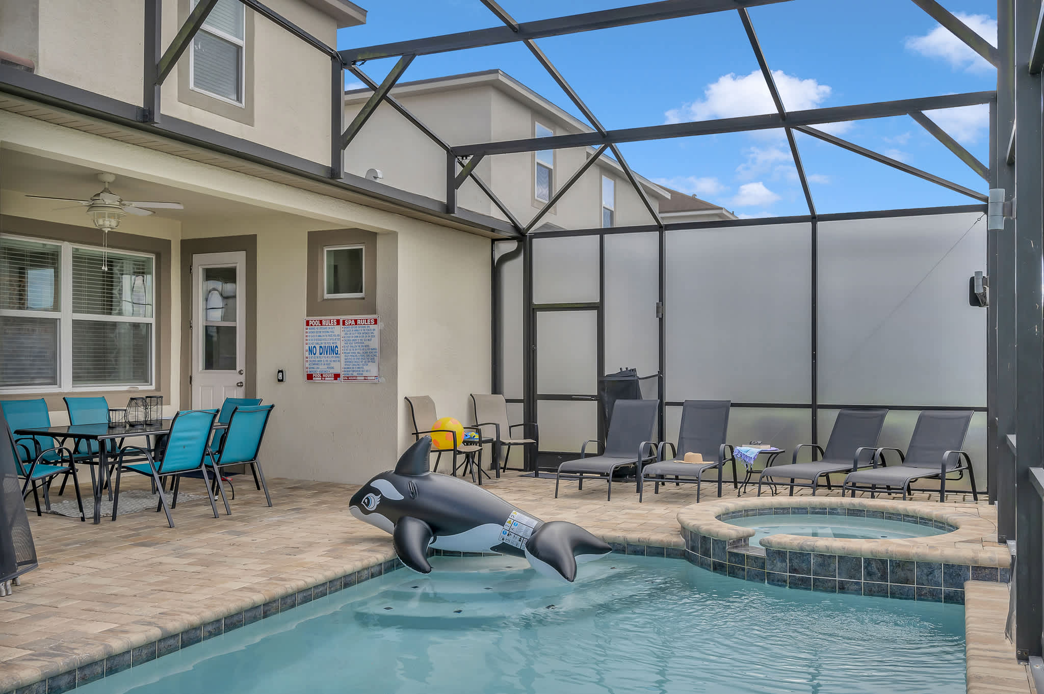 Spacious villa near Disney w/ game room & heated pool