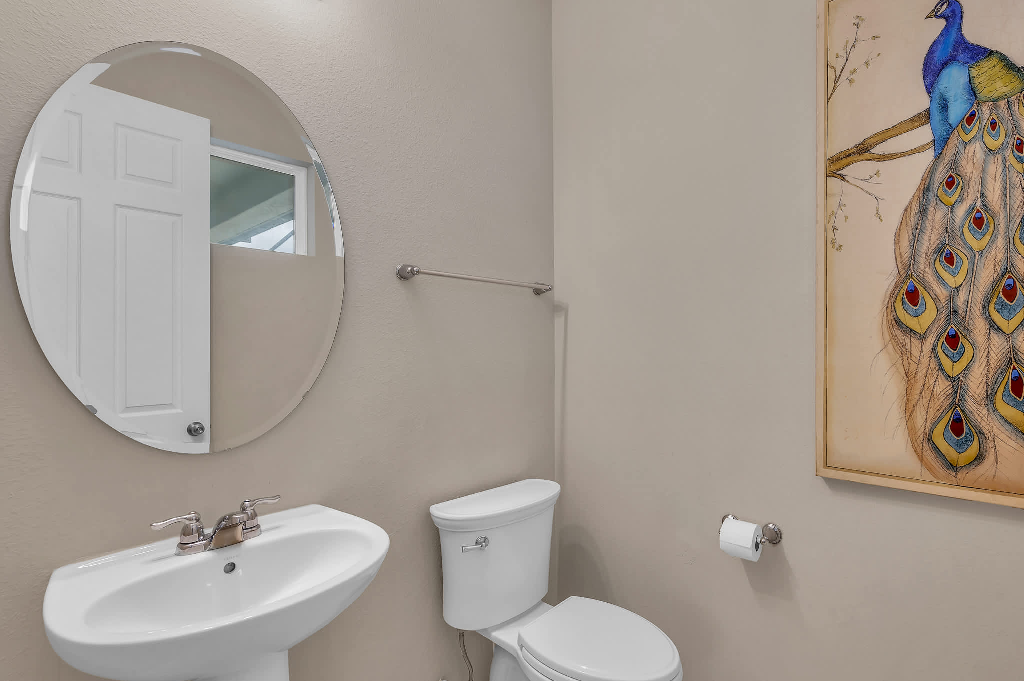 Spacious villa near Disney w/ game room & heated pool