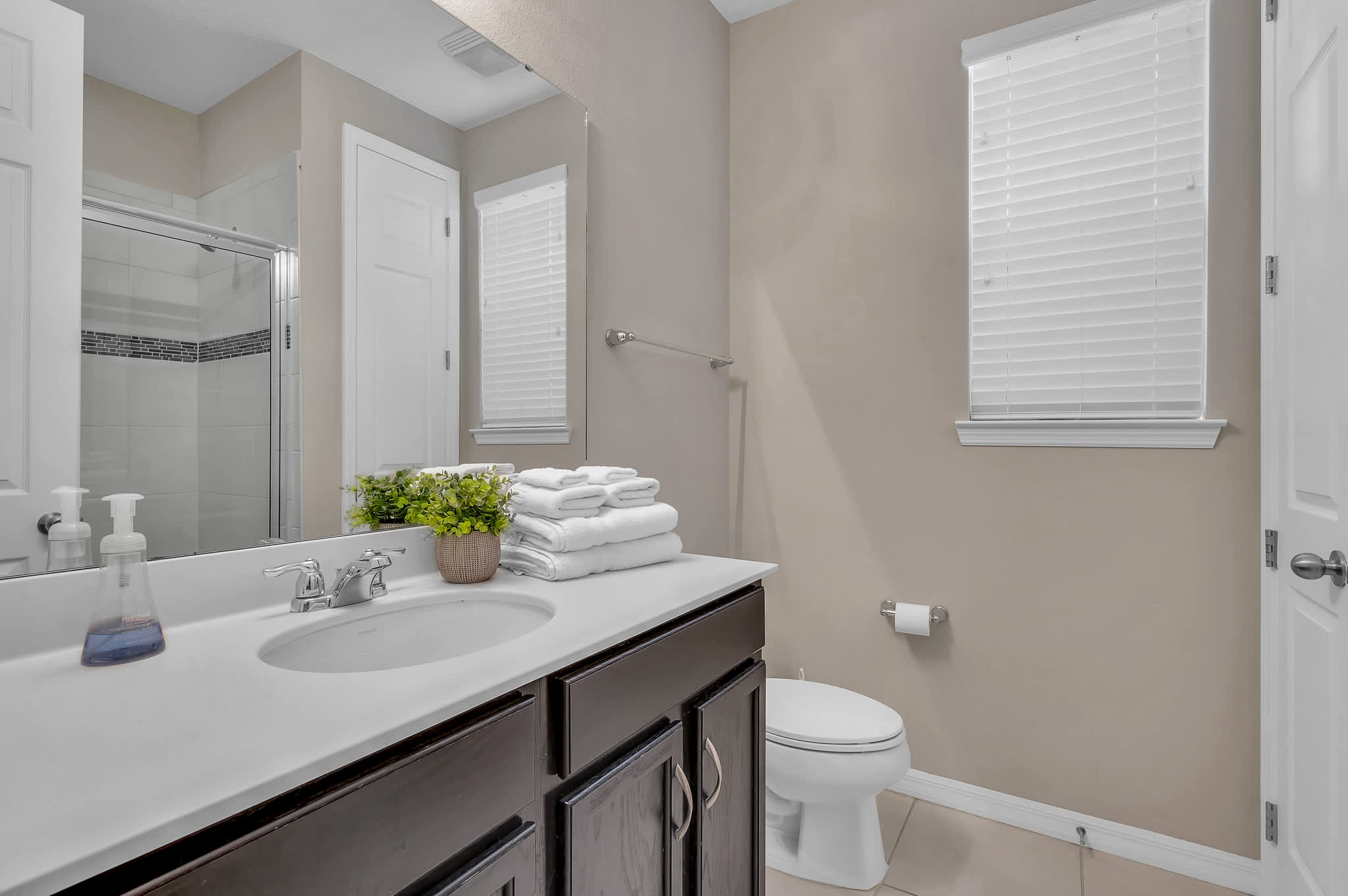 Spacious villa near Disney w/ game room & heated pool