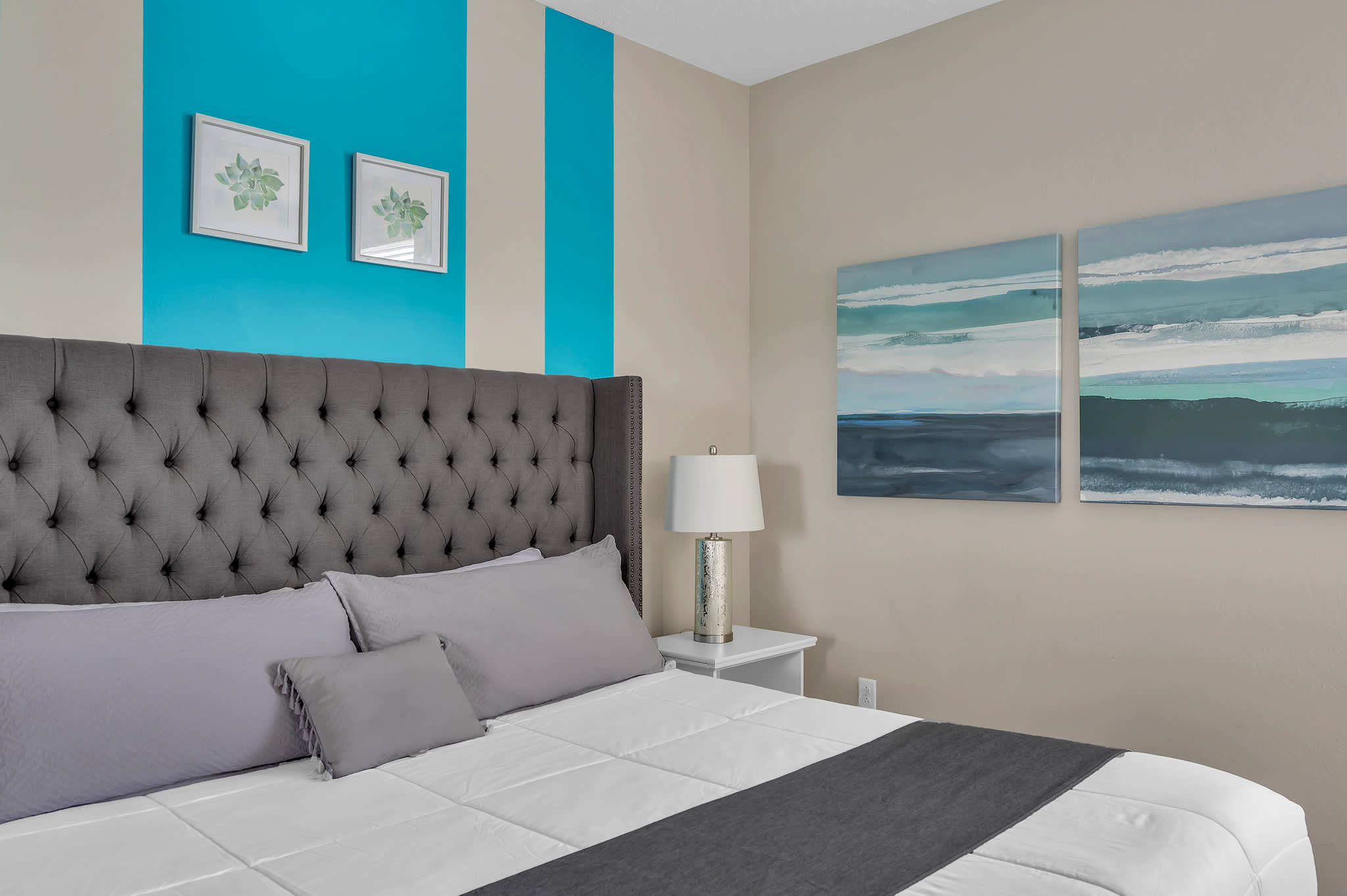 Spacious villa near Disney w/ game room & heated pool