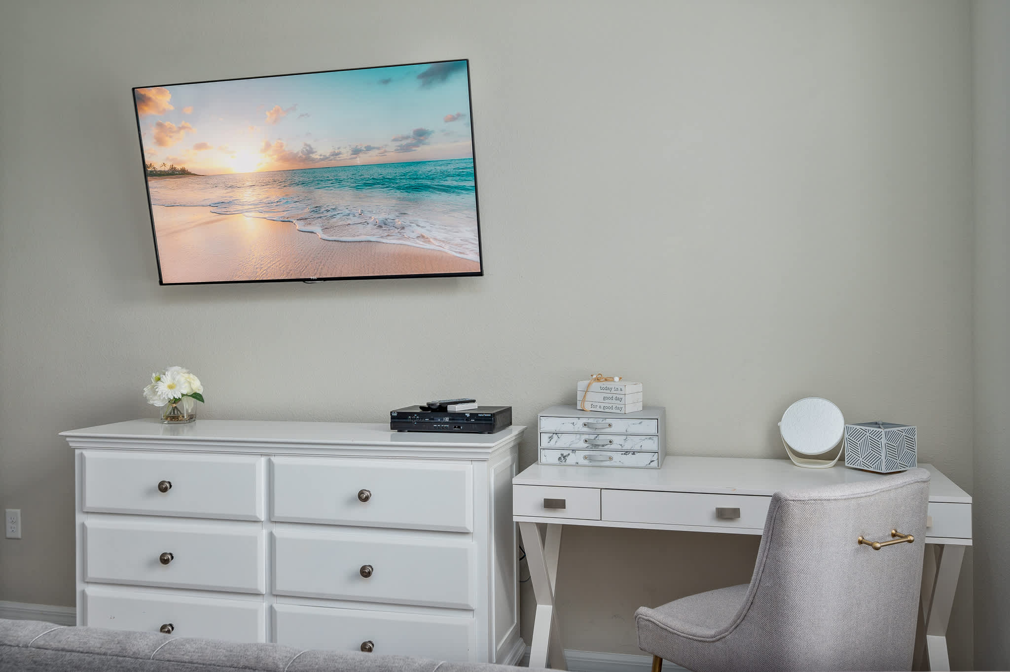 Spacious villa near Disney w/ game room & heated pool