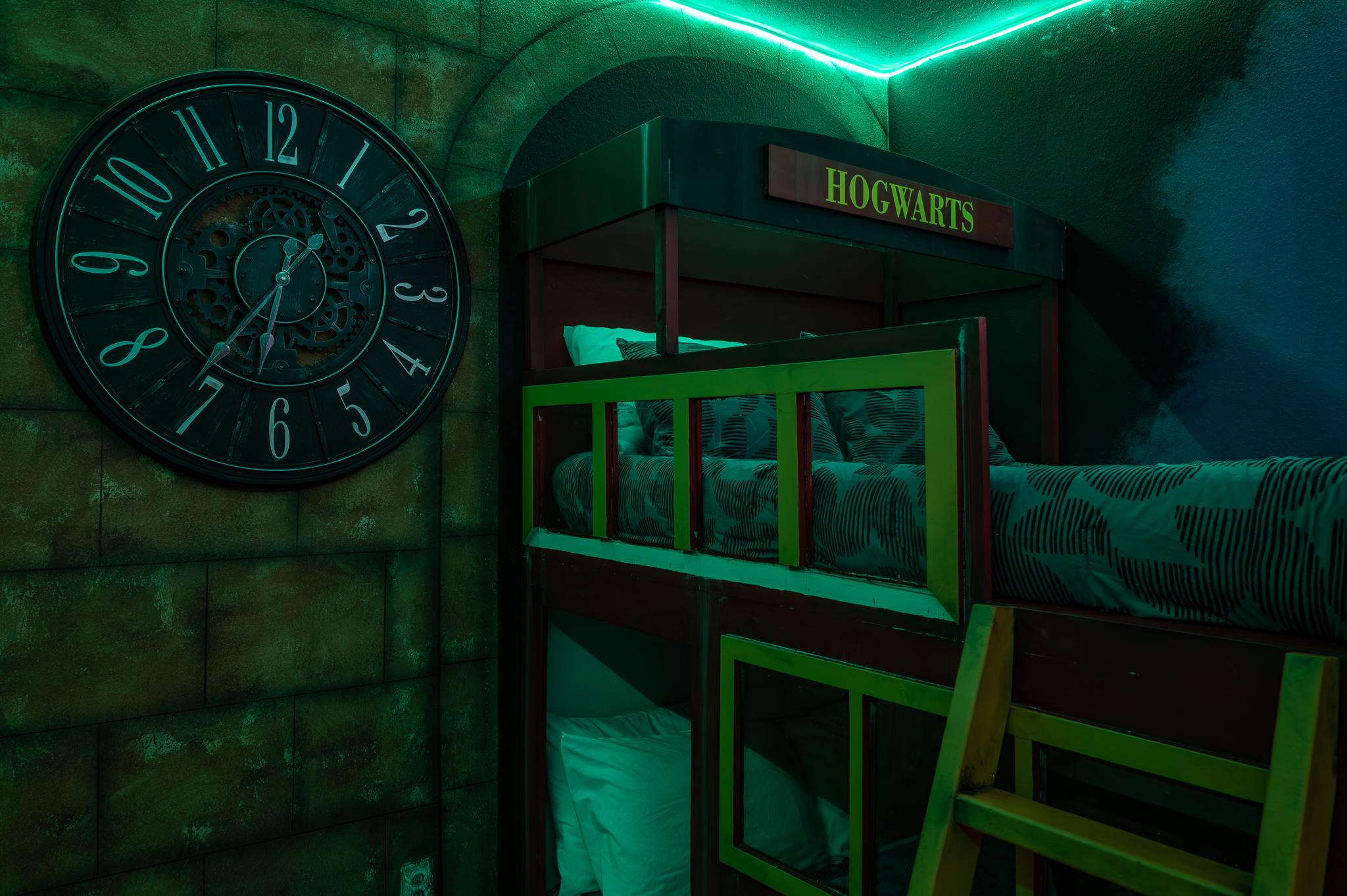 Spacious villa near Disney w/ game room & heated pool