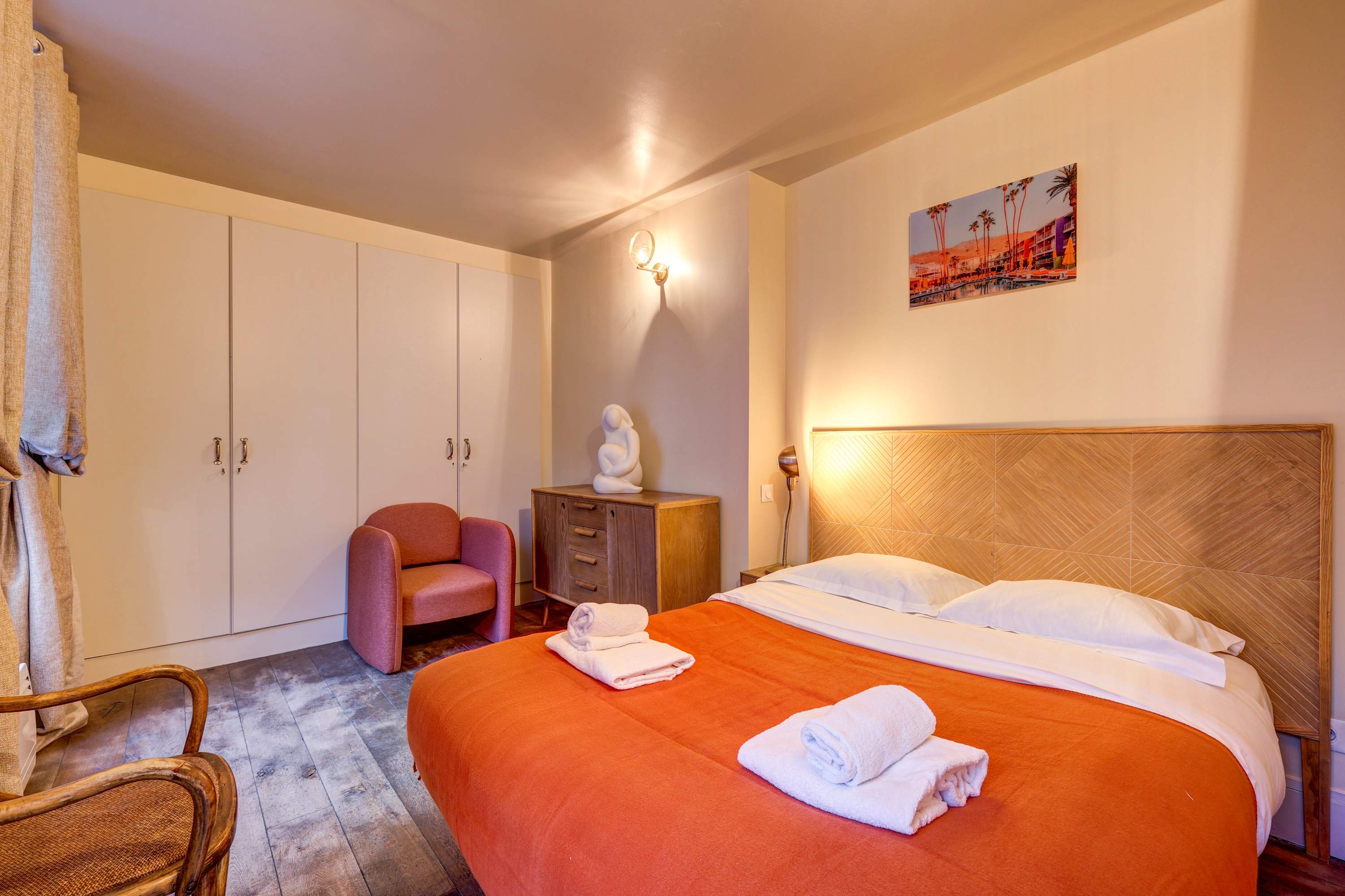 Le Marais - Les Halles Colorful & Modern 3BD — Paris, Île-de-France — vacation rental