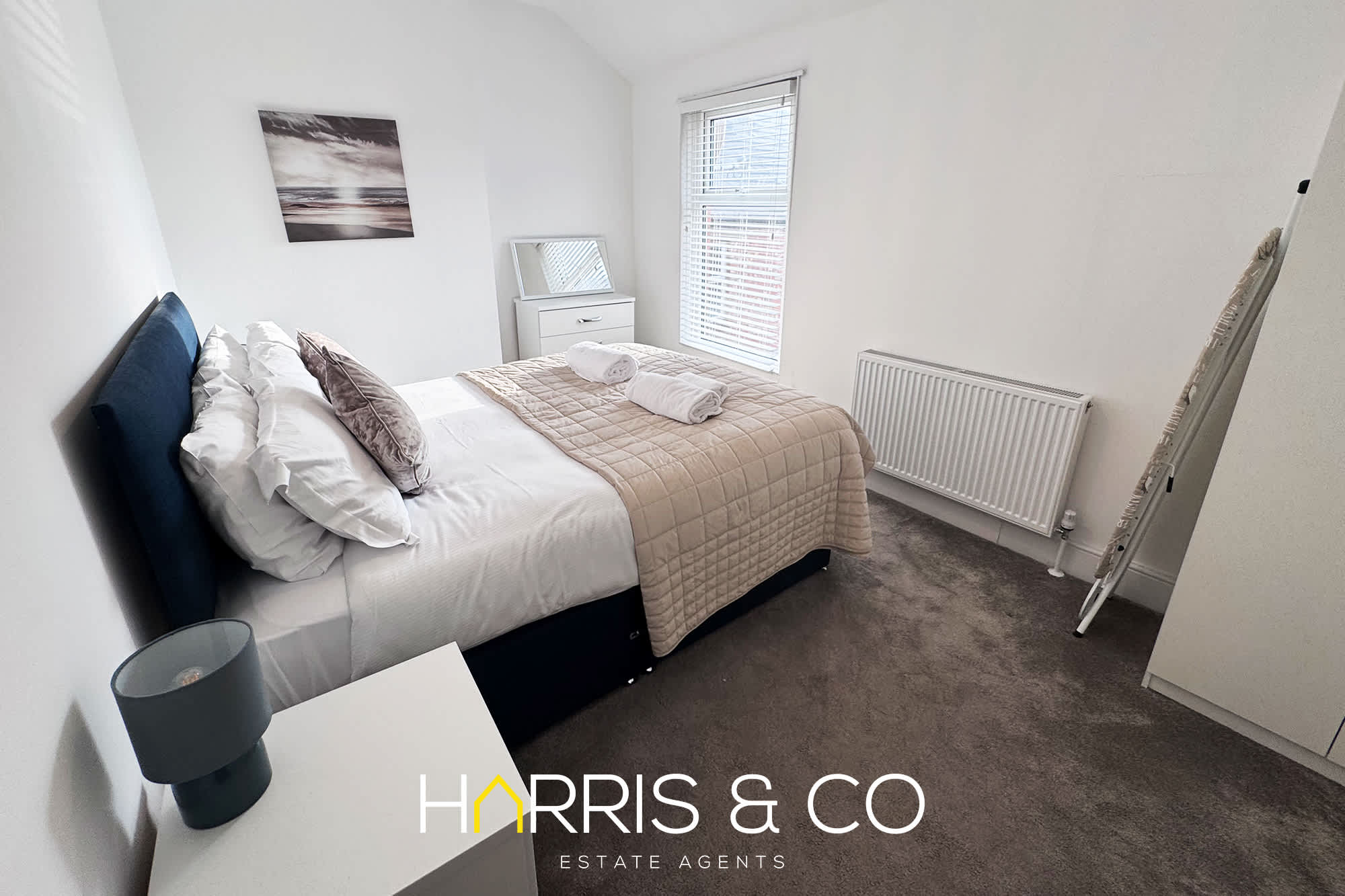 The Artic Tern - A Sea View Retreat in The Esplanade 25 FY7 6HF - Property image 2 - VivreStays