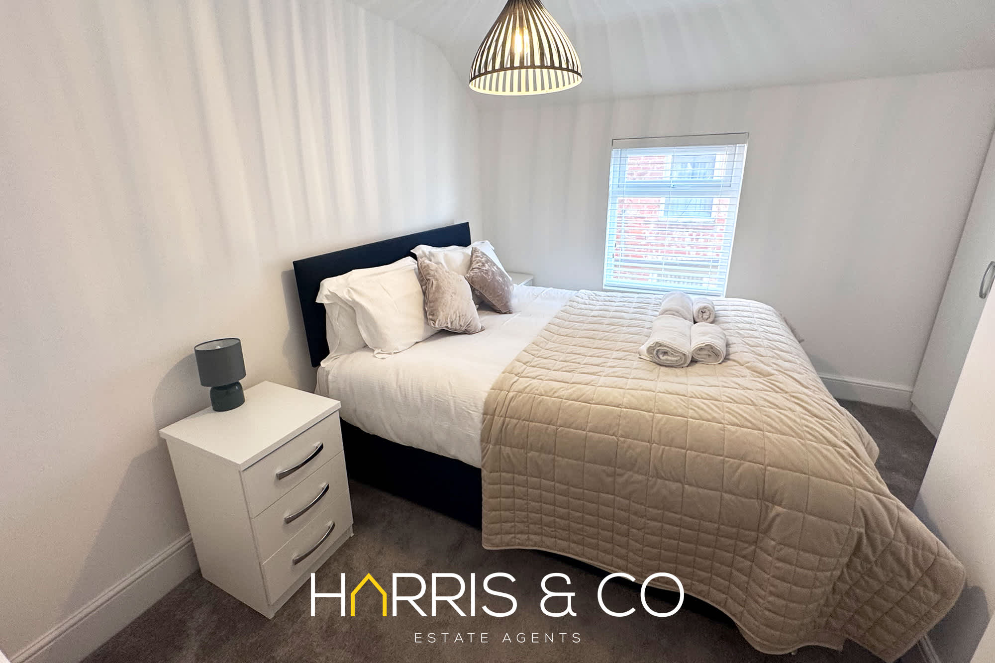 The Little Tern - A Cosy Coastal Retreat in The Esplanade 25 FY7 6HF - Property image 3 - VivreStays