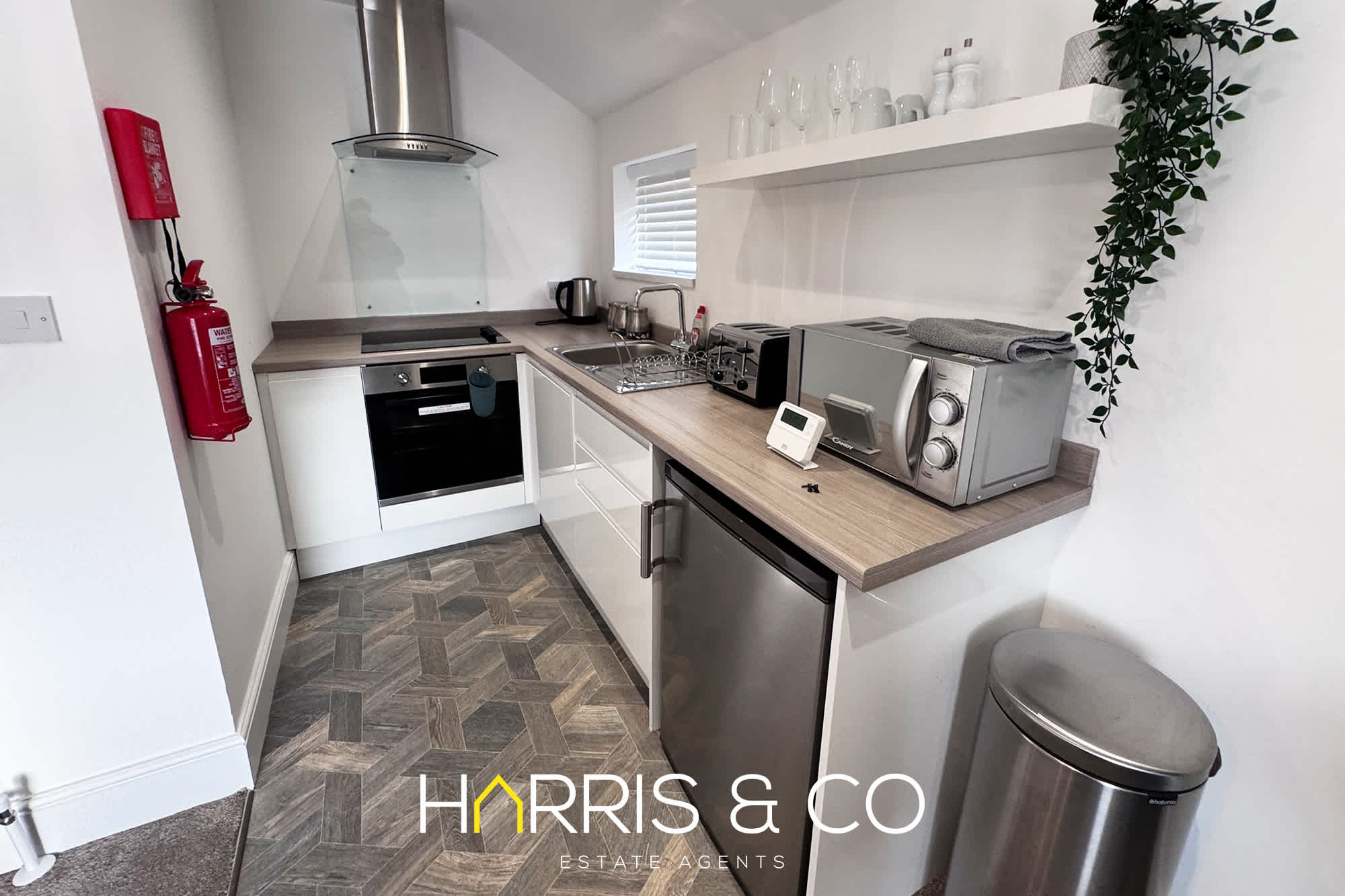 The Little Tern - A Cosy Coastal Retreat in The Esplanade 25 FY7 6HF - Property image 4 - VivreStays