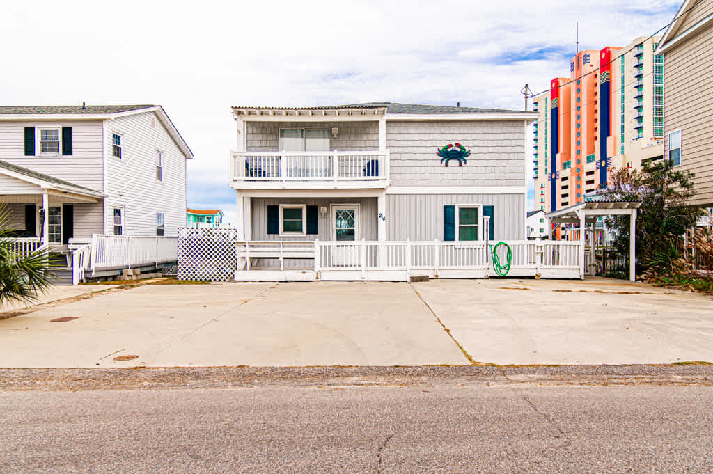 Crab Crest Waterfront House 2 Blocks to Beach