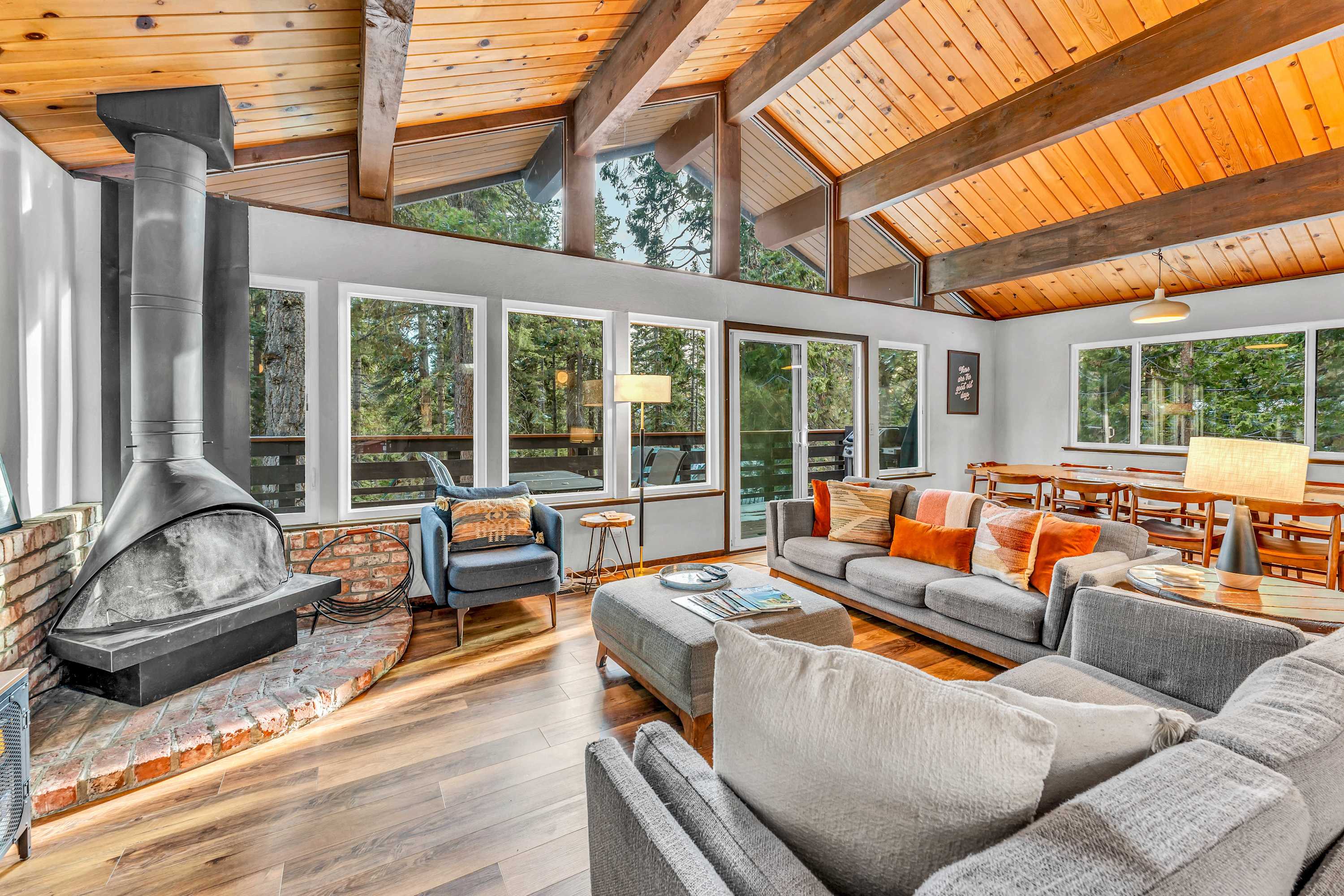 Carnelian Bay Retreat with Deck & Bonus Room