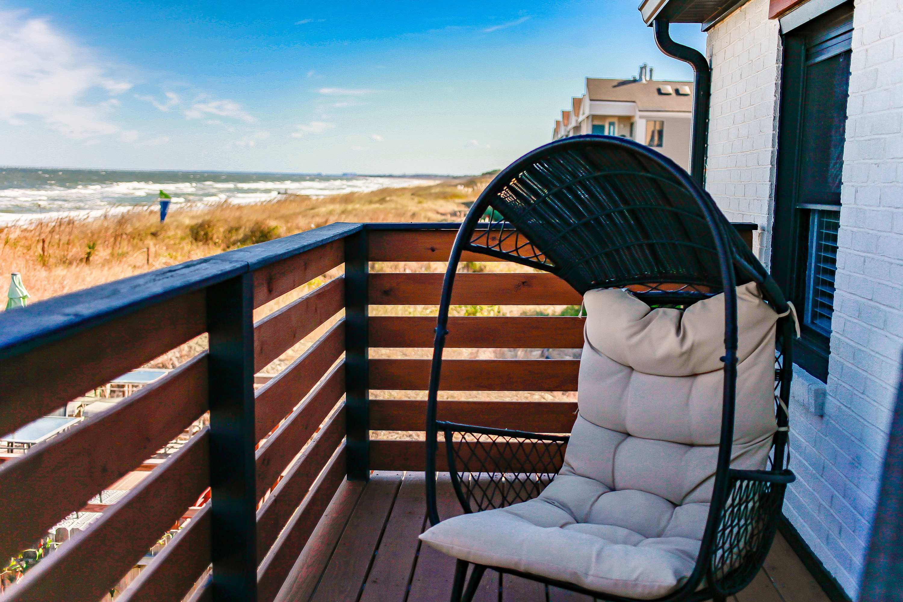 Sojourn 2 BR Home with Deck Access & Ocean Views — Norfolk, VA — vacation rental