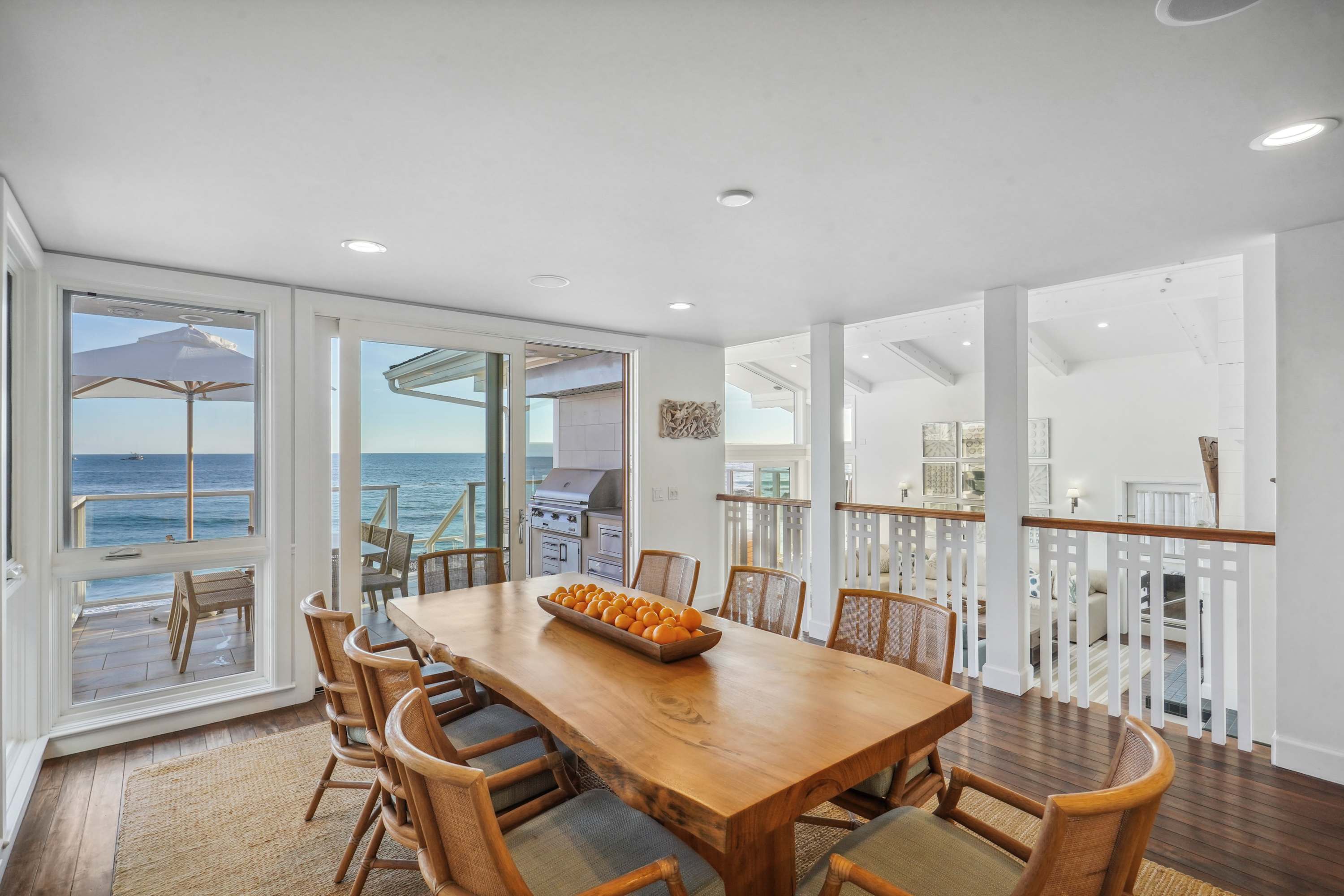 Every meal becomes a celebration with this view.