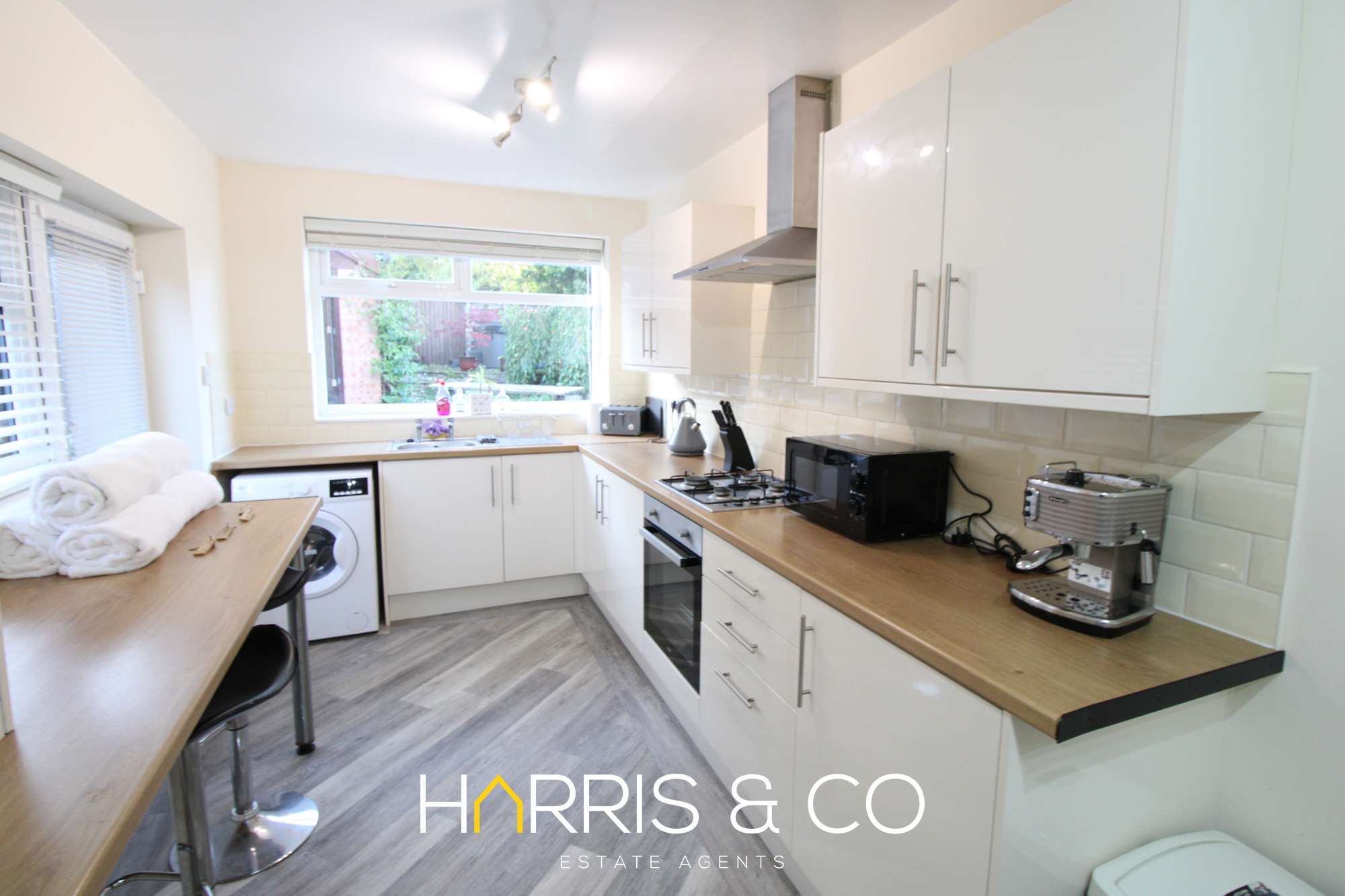 Poolfoot Villas in Heys Street FY5 4JS - Property image 11 - VivreStays