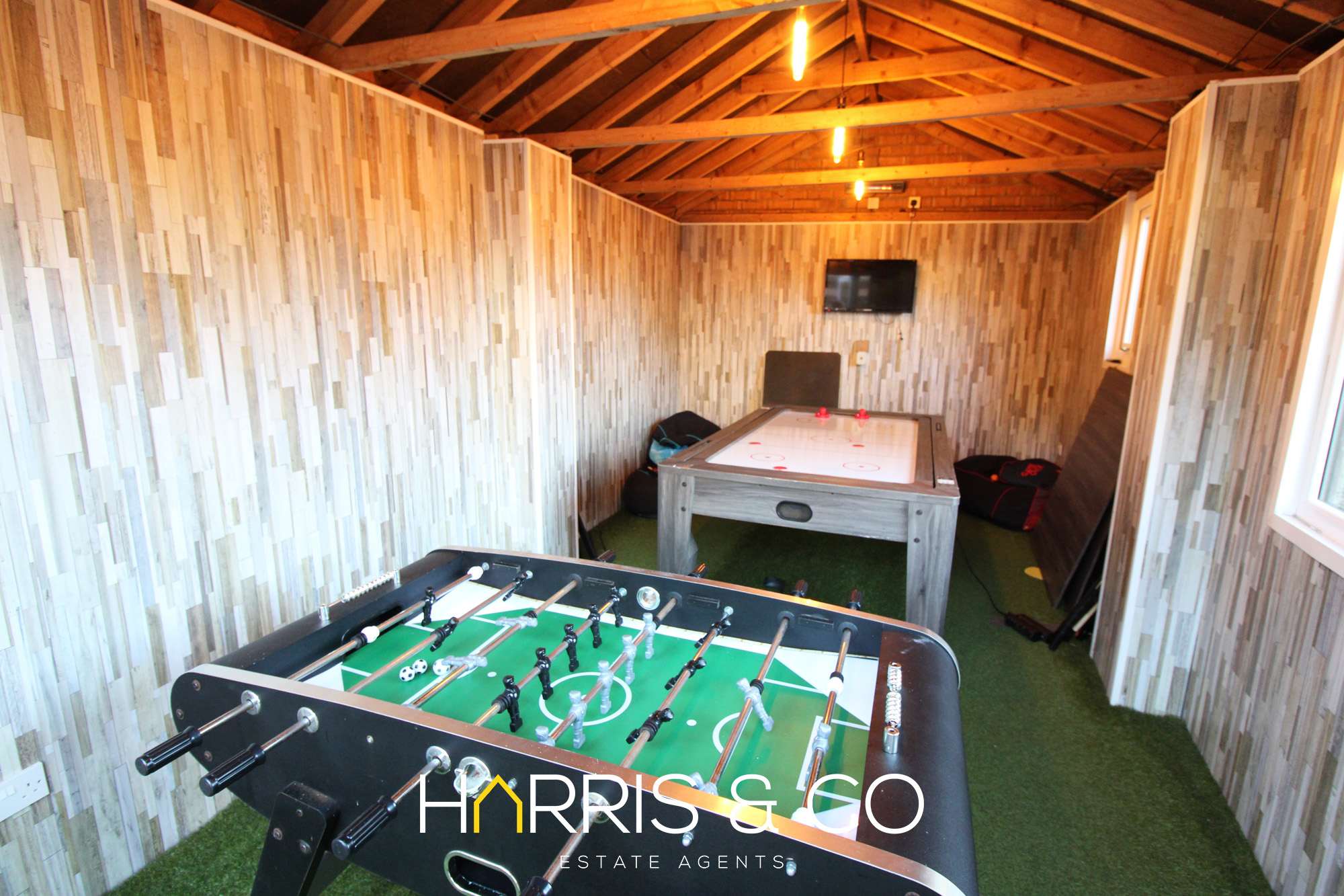 Poolfoot Villas in Heys Street FY5 4JS - Property image 6 - VivreStays