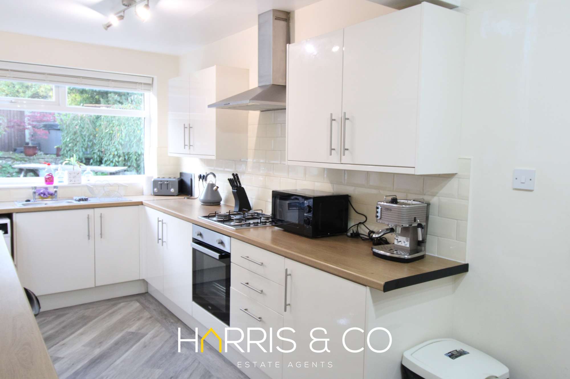 Poolfoot Villas in Heys Street FY5 4JS - Property image 4 - VivreStays