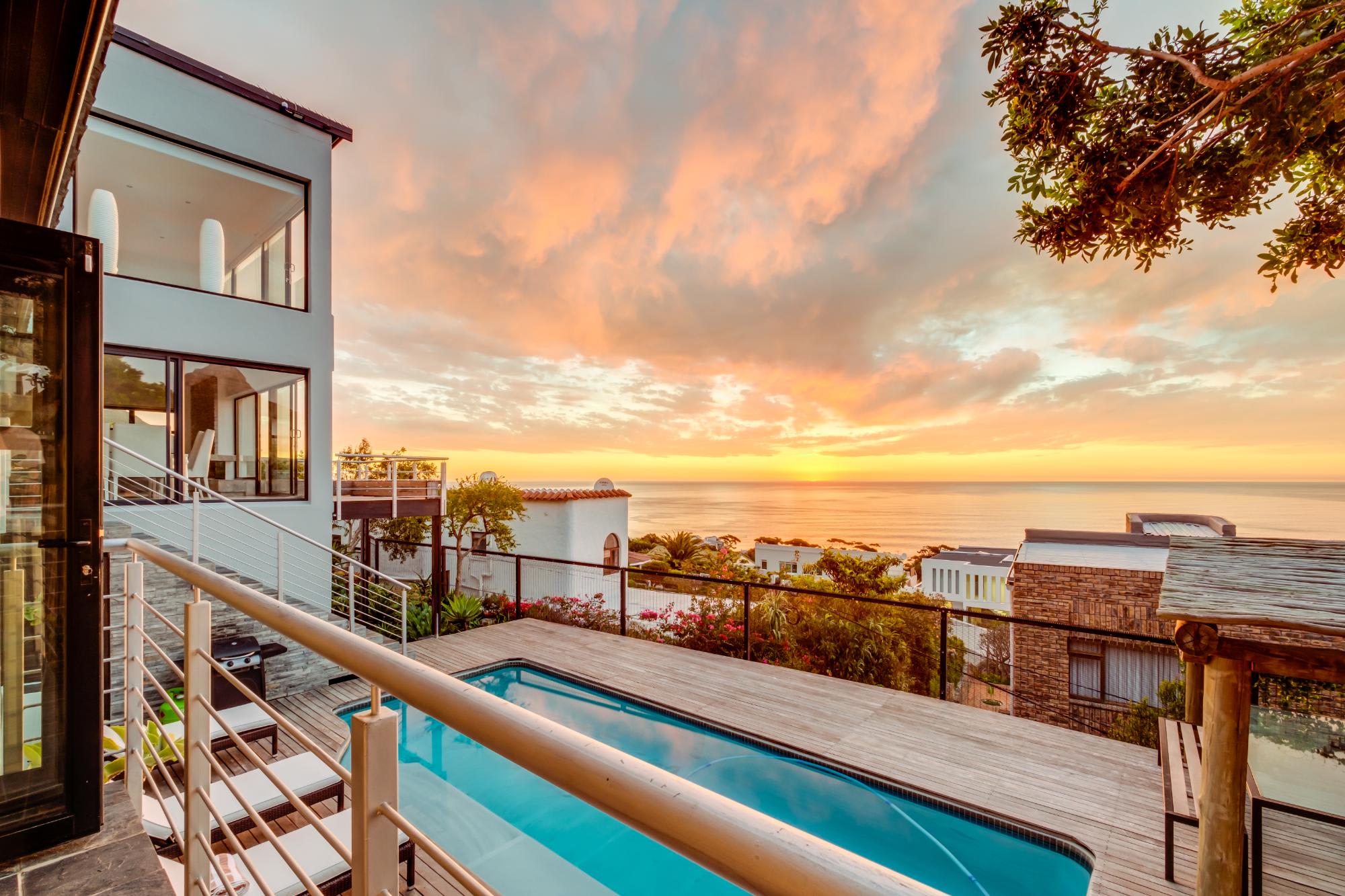 Camps Bay Holiday Villa with Sunset Views | Photo 2