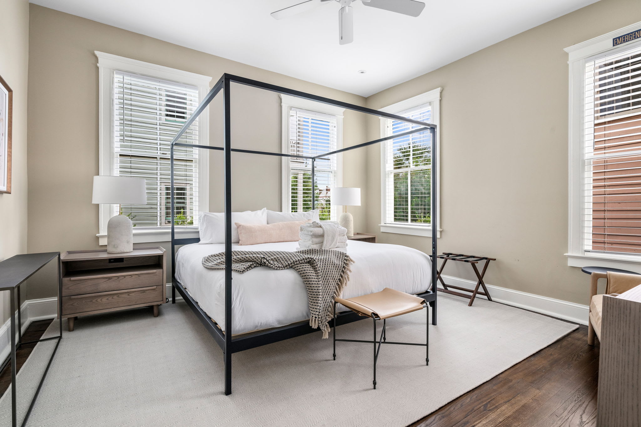 The Gardenia House | Unit A | Sleeps 7
