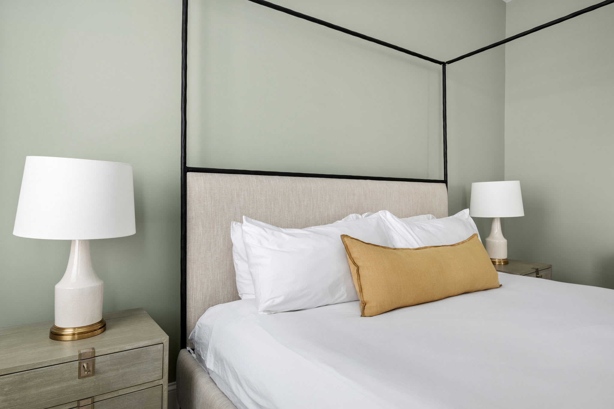 The Gardenia House | Unit A | Sleeps 7