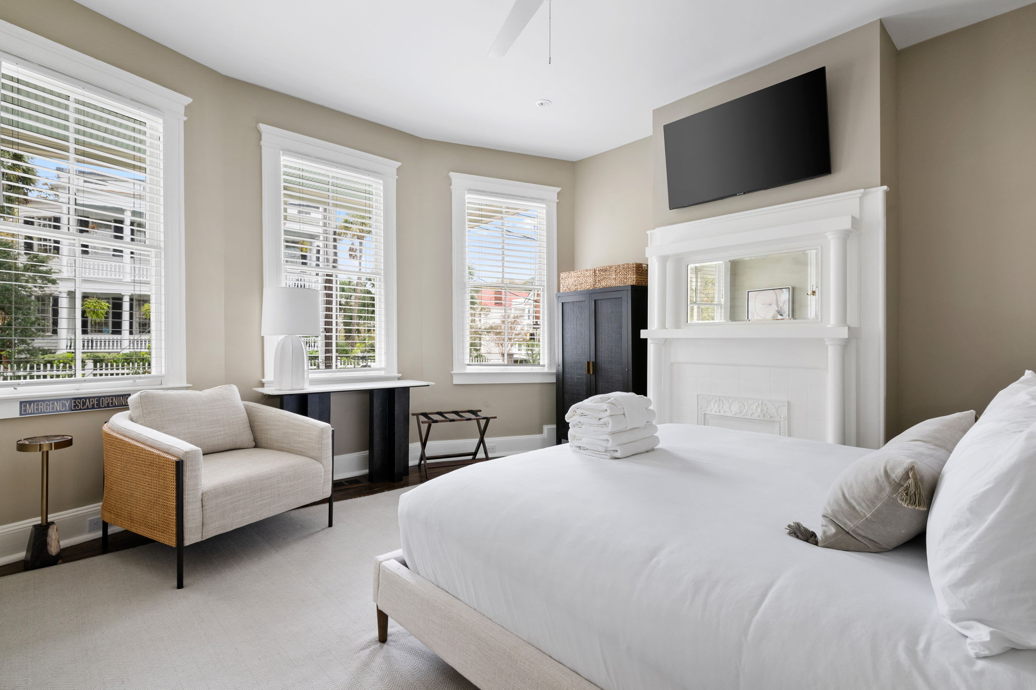 The Gardenia House | Unit A | Sleeps 7
