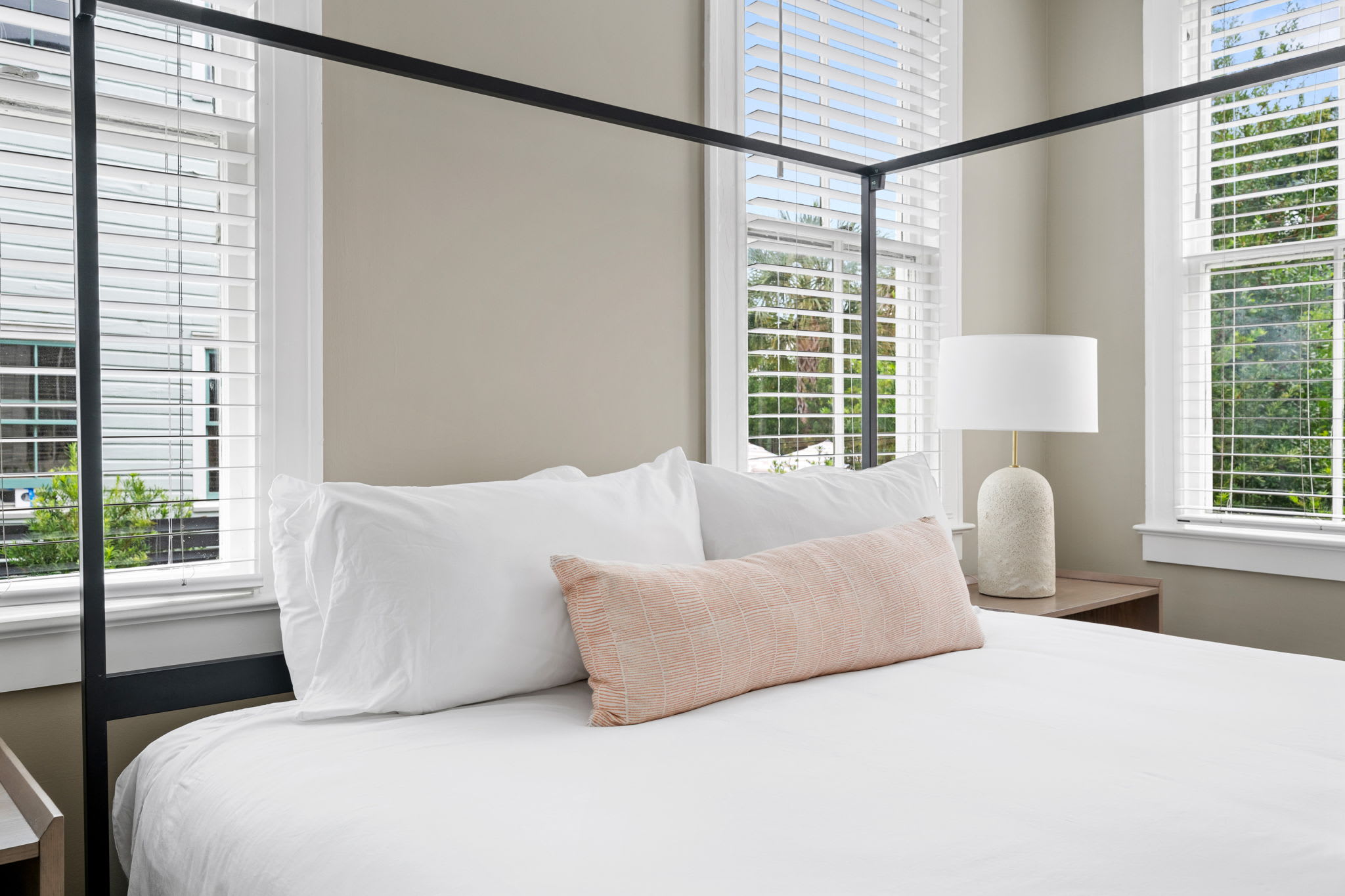 The Gardenia House | Unit A | Sleeps 7