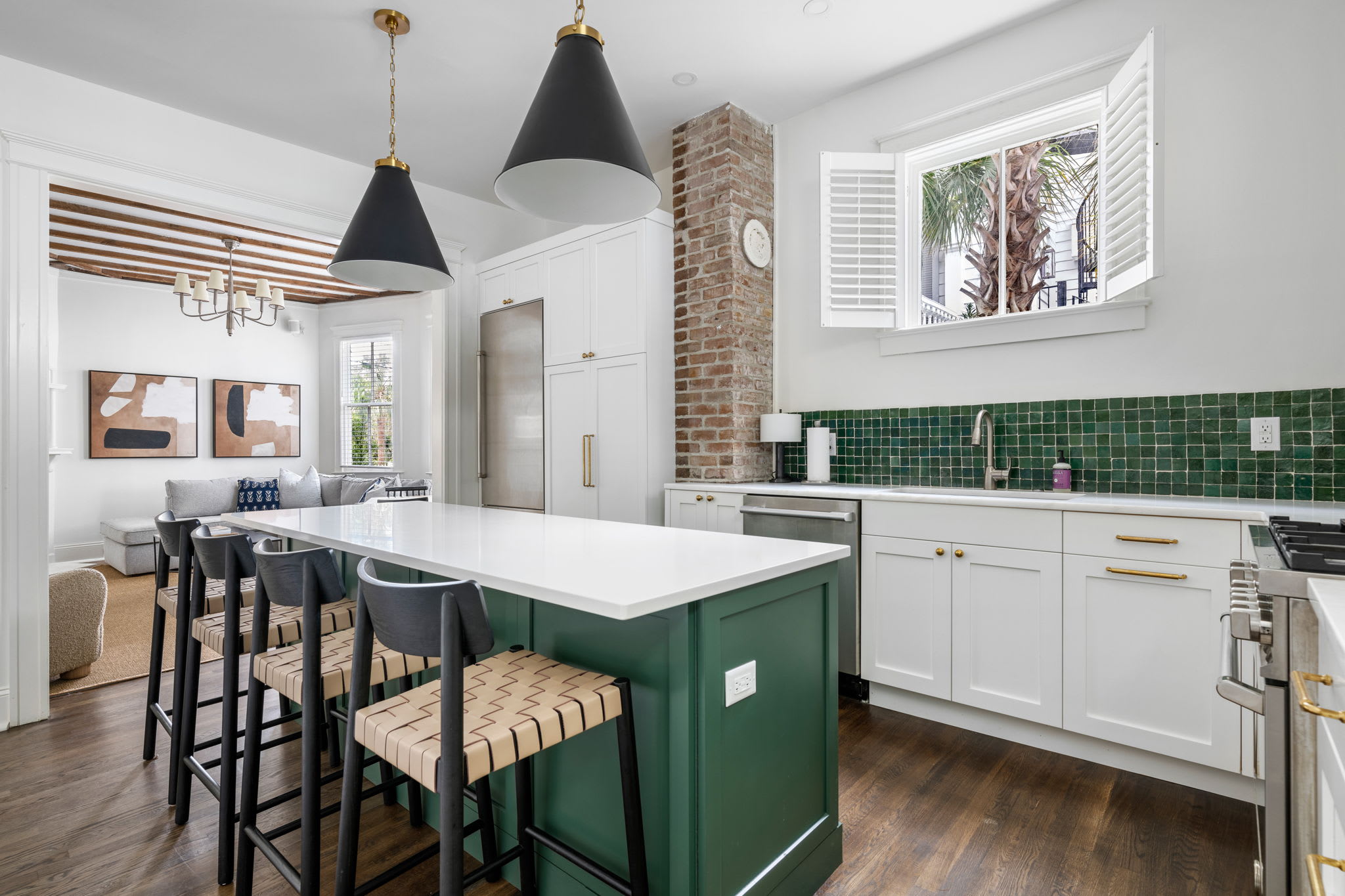 The Gardenia House | Unit A | Sleeps 7