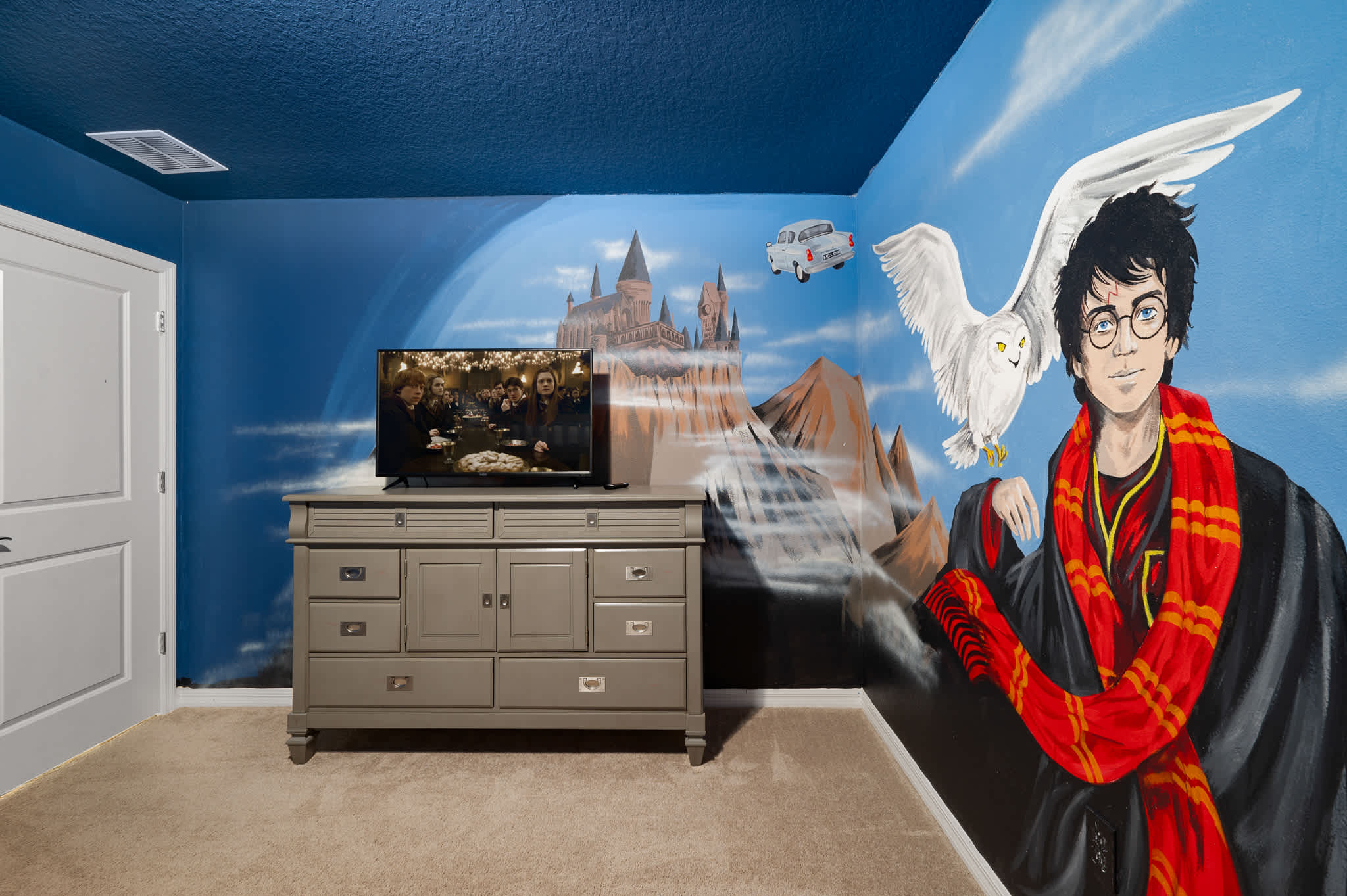 Heated Pool, Lazy River, FREE Waterpark