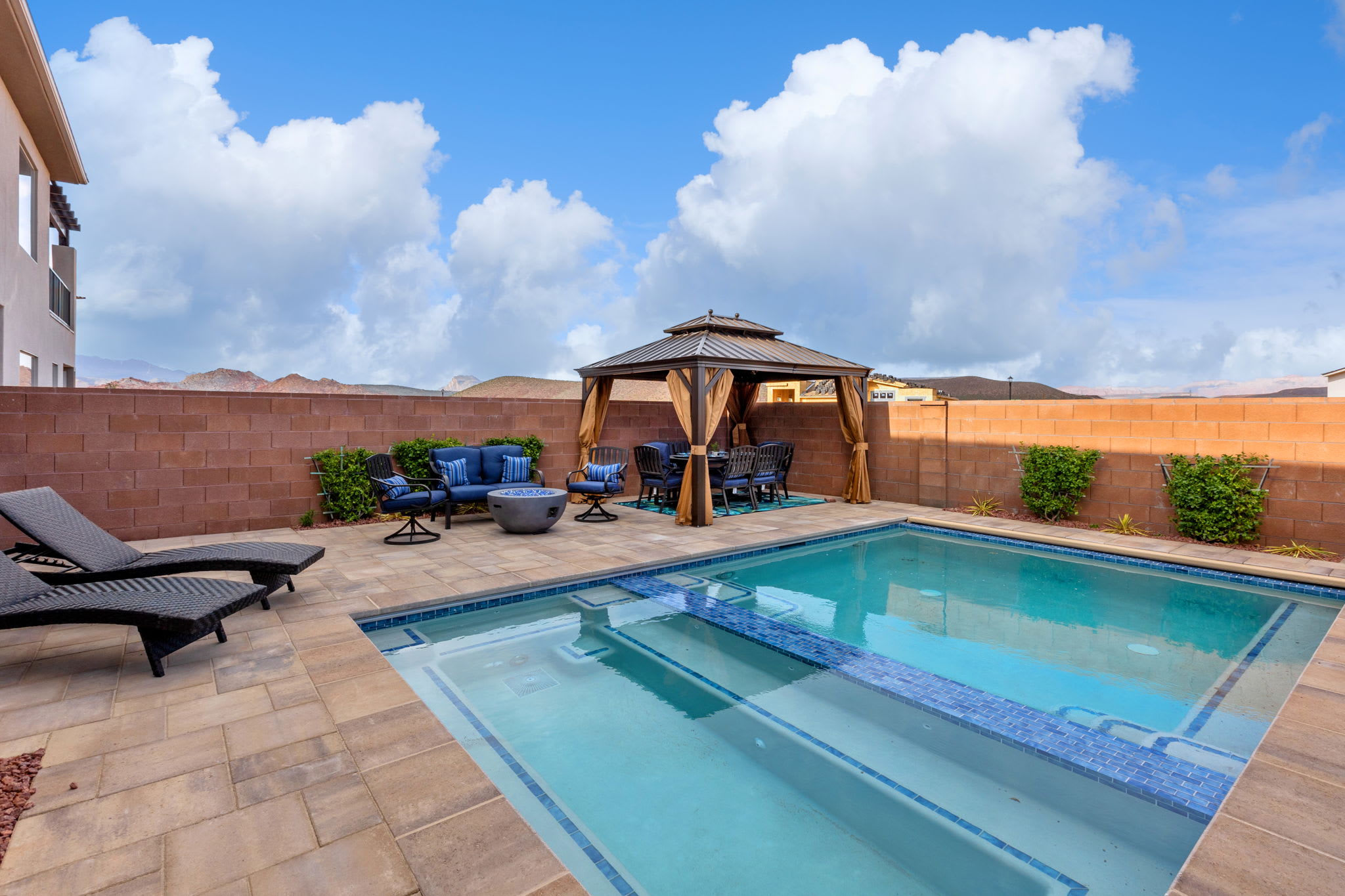 Zion Getaway - Private Oasis w Pool, Hot Tub & Game Room