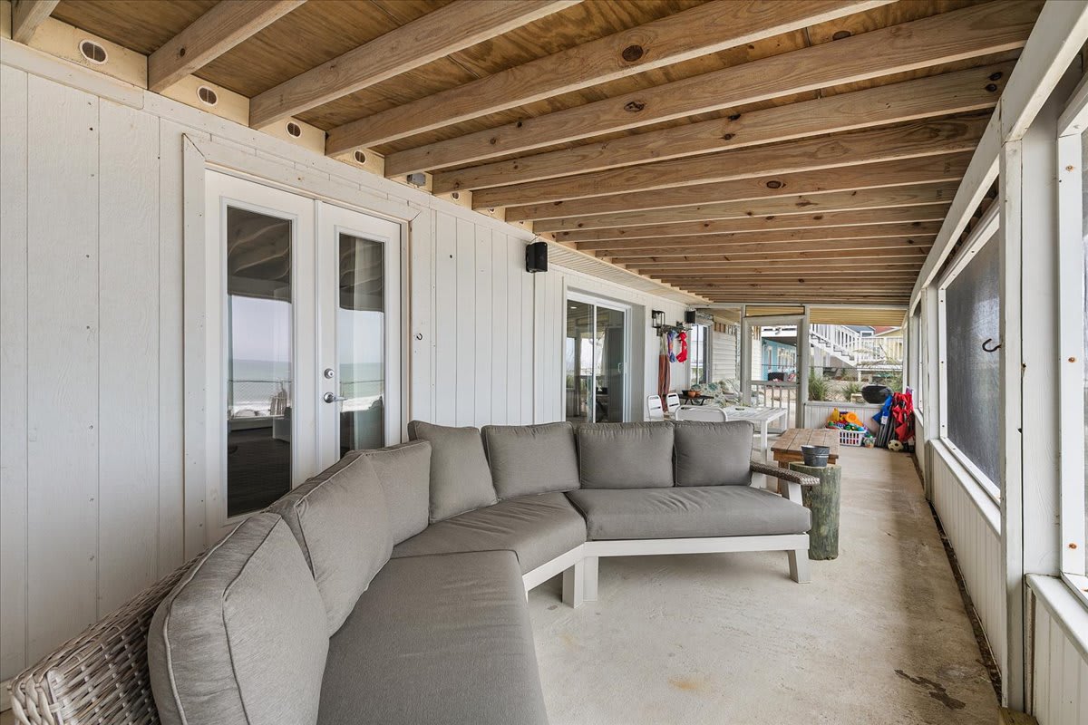 Pearl of the Sea | Wren Beach Rentals by Portoro