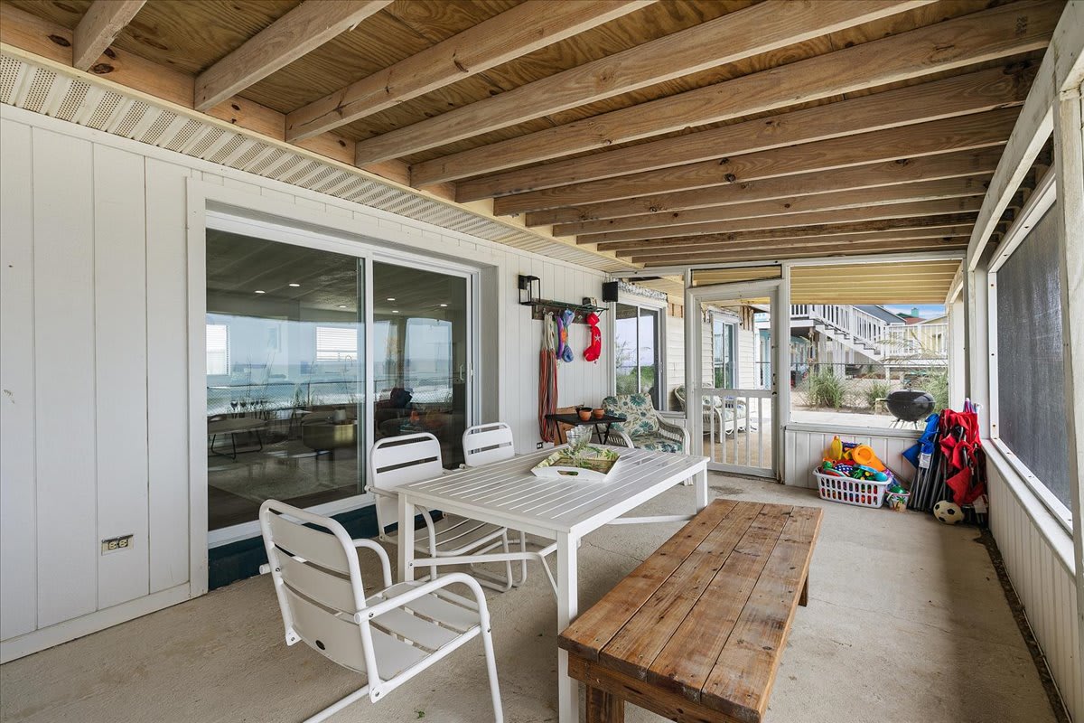 Pearl of the Sea | Wren Beach Rentals by Portoro