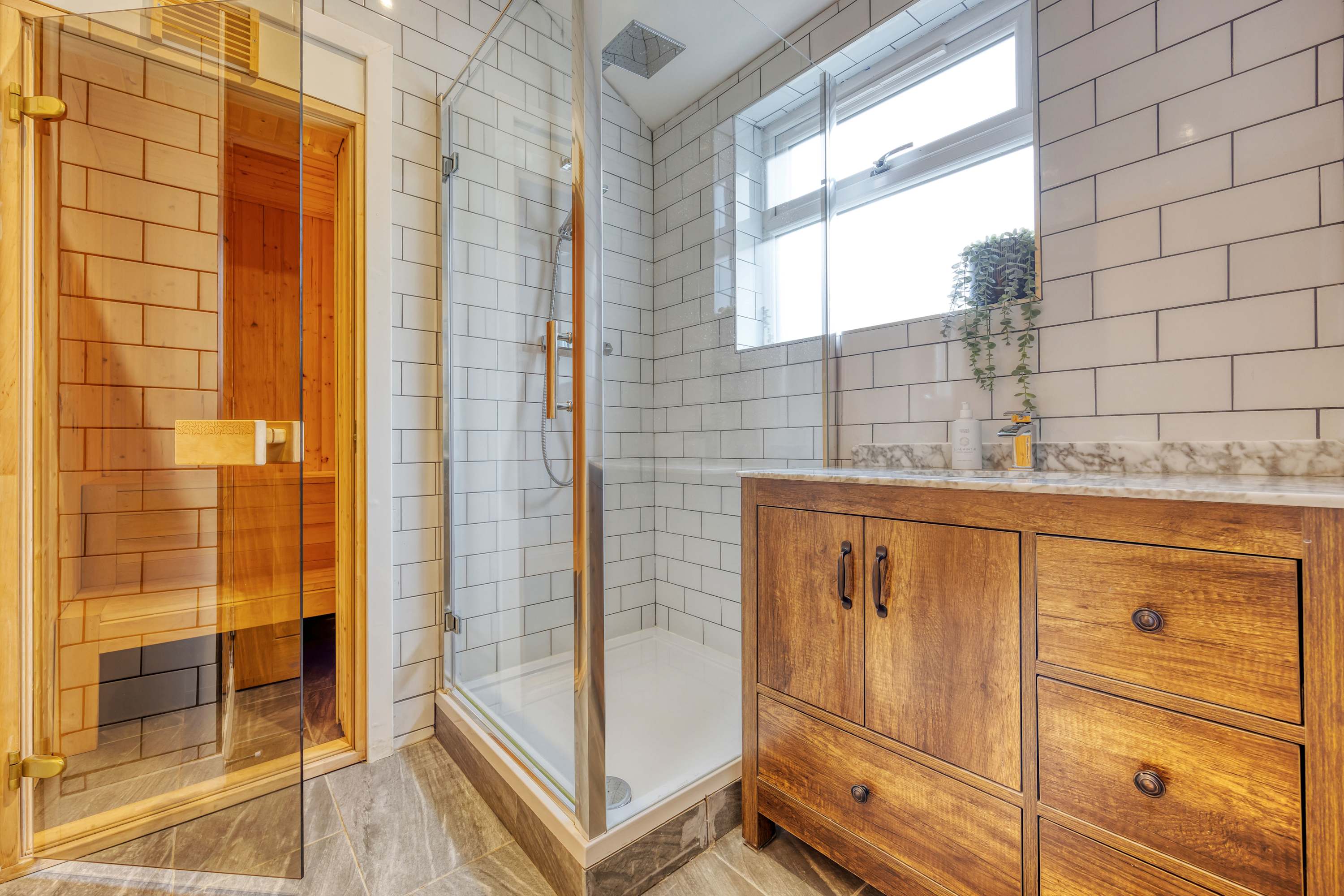 Blar Cottage (Private Sauna + Fast Starlink Wifi) in Rockhill Farm PA33 1BH - Property image 20 - VivreStays