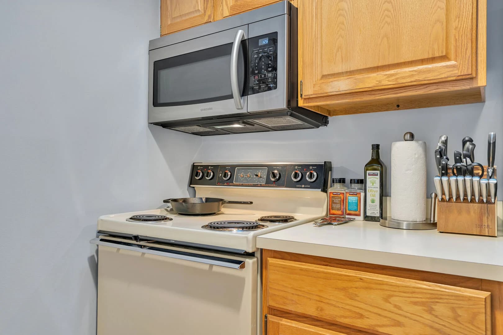 Close to Lake & Golf & Pool | Newton Village 2C