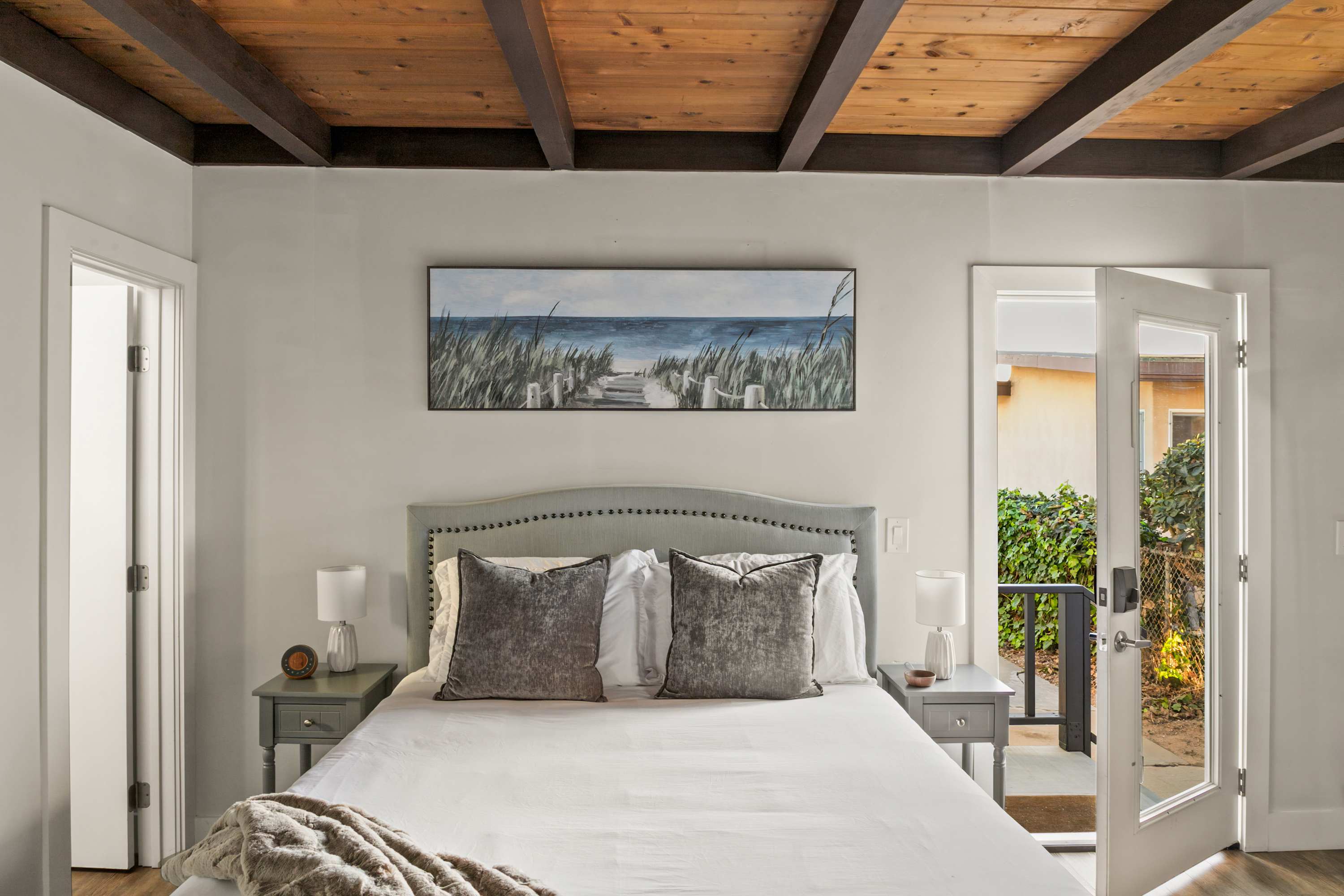 Boho Bungalow Studio Walk to Beach — San Diego, CA — vacation rental