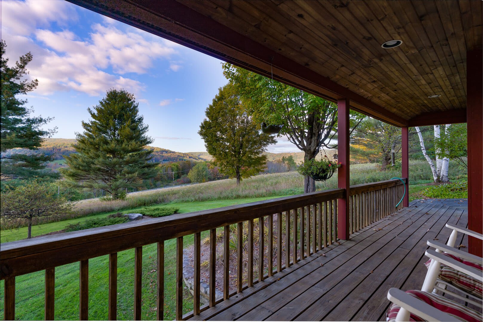 Game Room/Bar, Sleeps 14 | Mountain View Estate