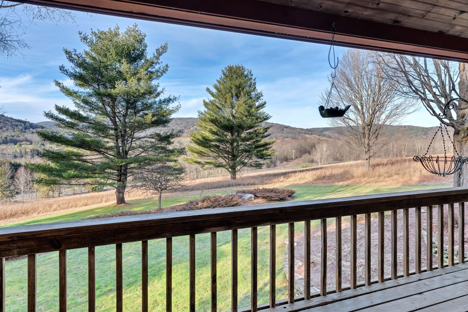 Game Room/Bar, Sleeps 14 | Mountain View Estate