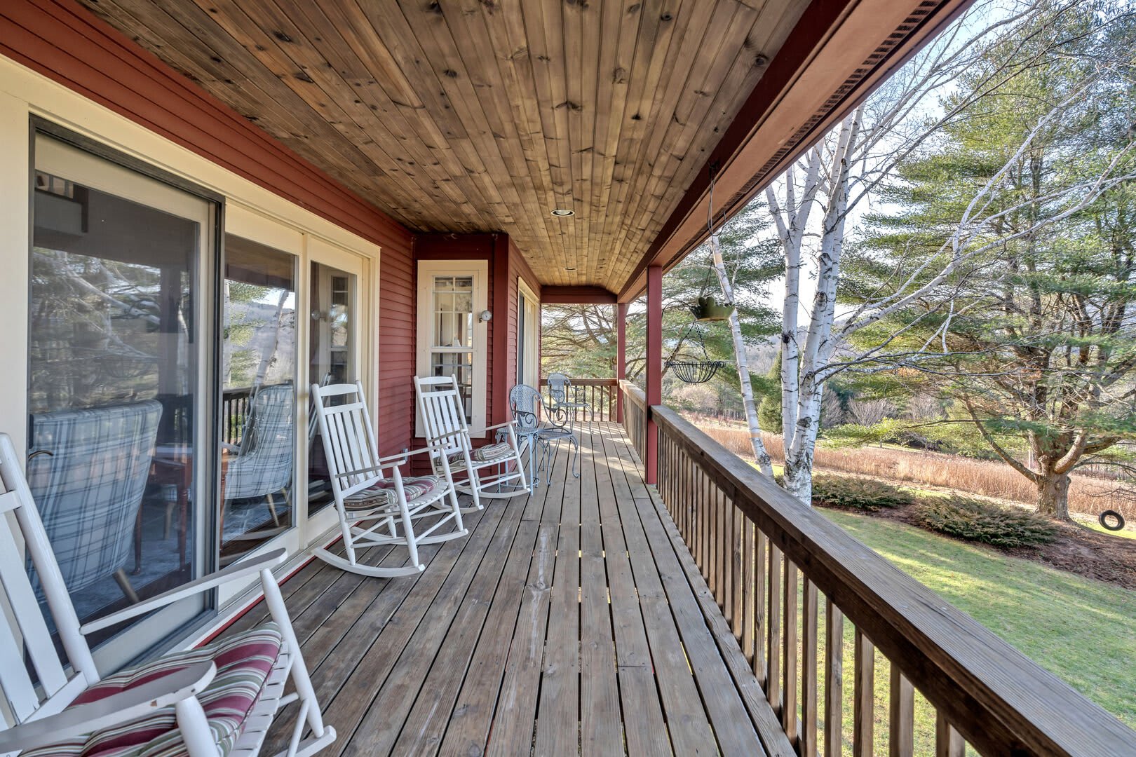 Game Room/Bar, Sleeps 14 | Mountain View Estate