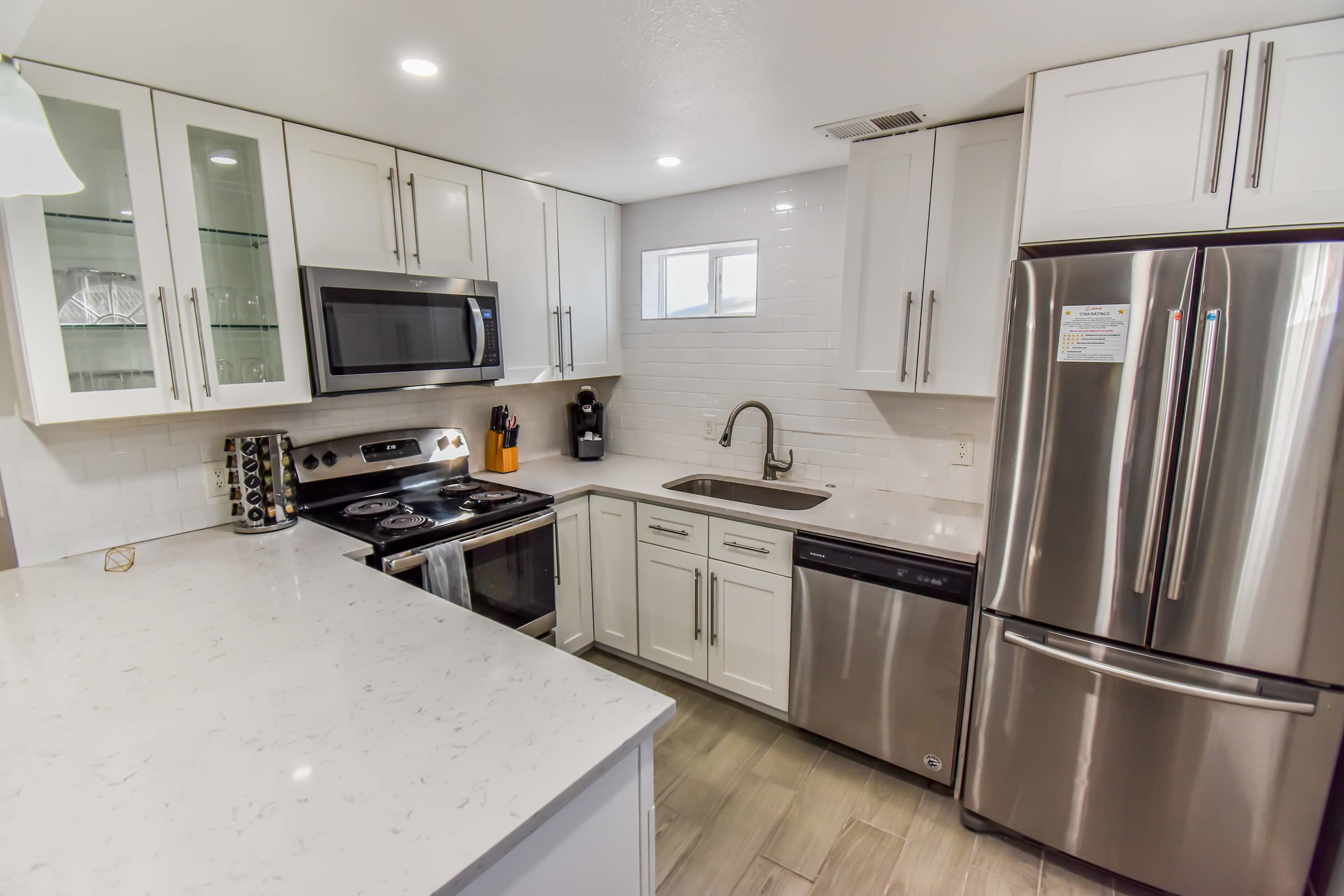 Vibrant & Cozy Two Bedroom Lower Unit King Beds 2