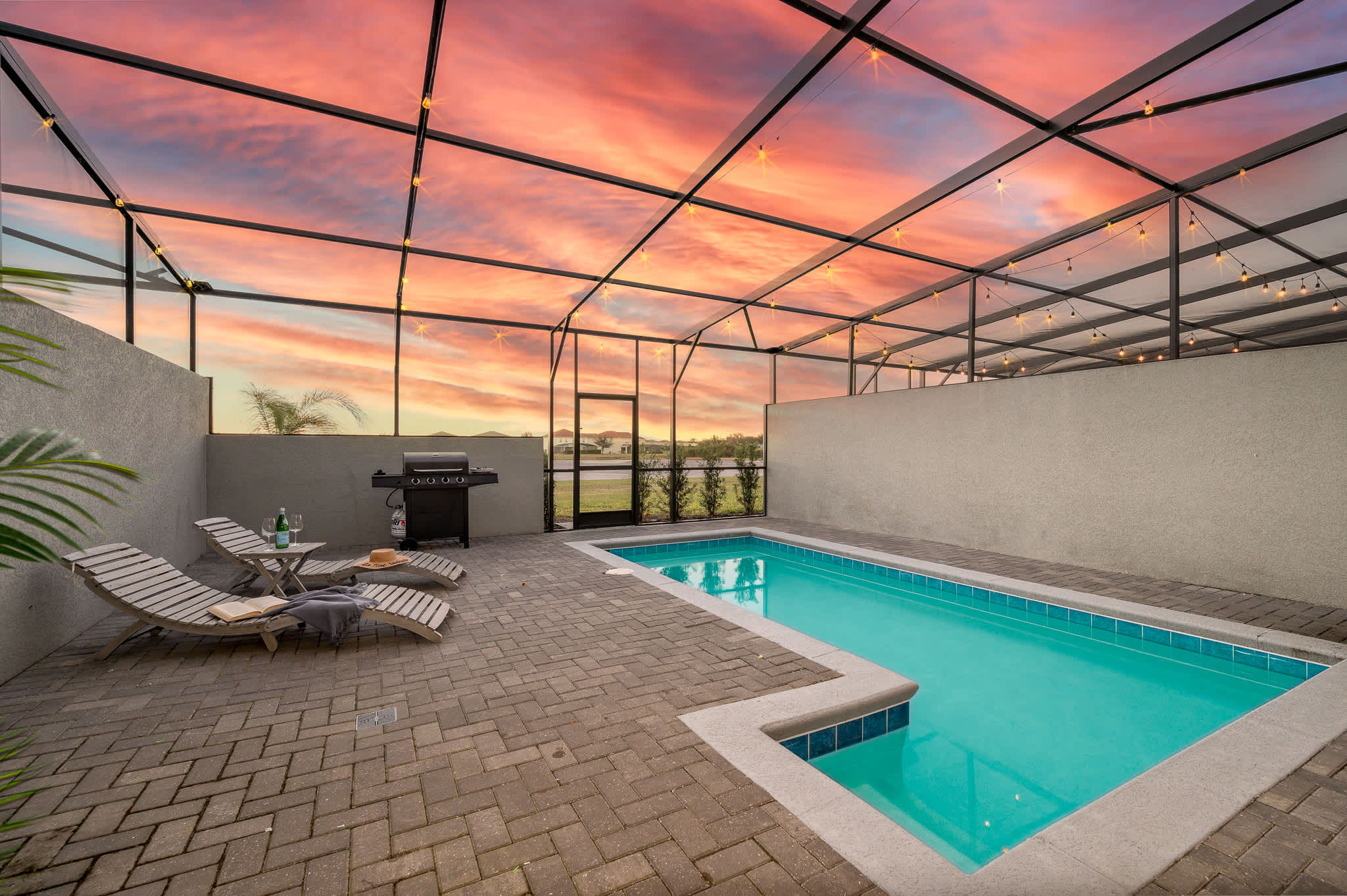 Lazy River, Heated Pool, Themed BR & Grill!